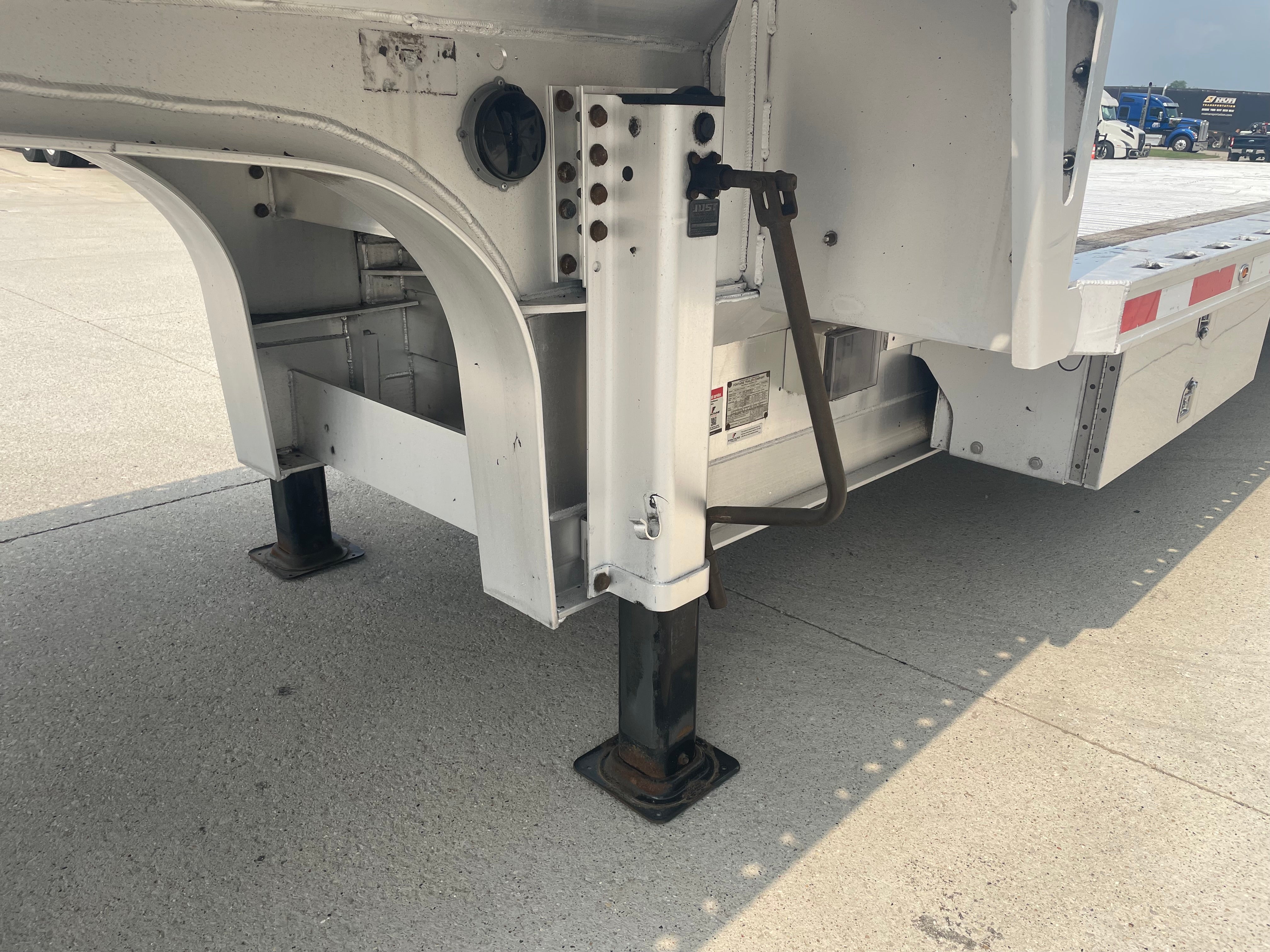2021 Fontaine Revolution Step Deck Aluminum 53’