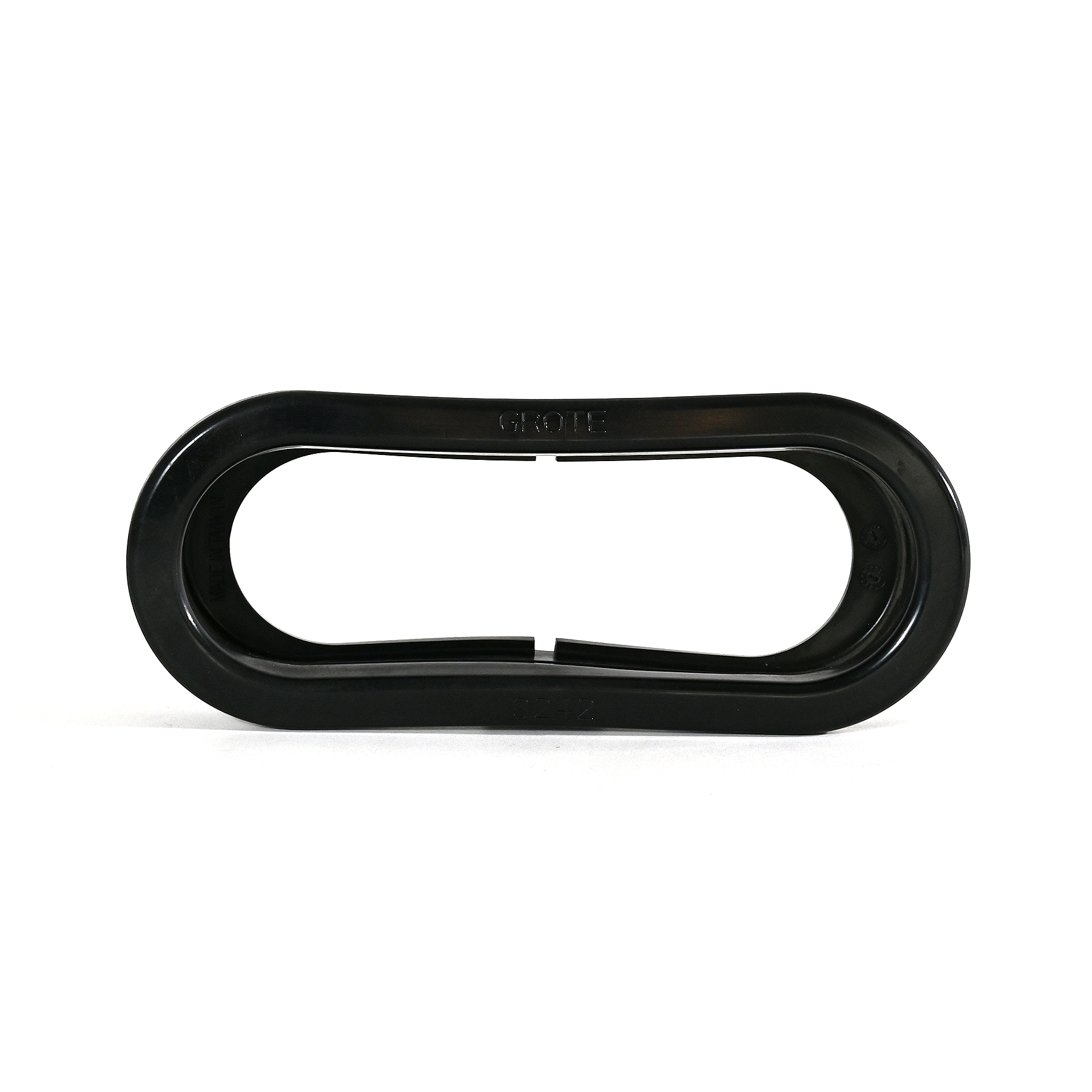PVC Grommet for 60 Series and 2 x 6' Lights Route One Trailers