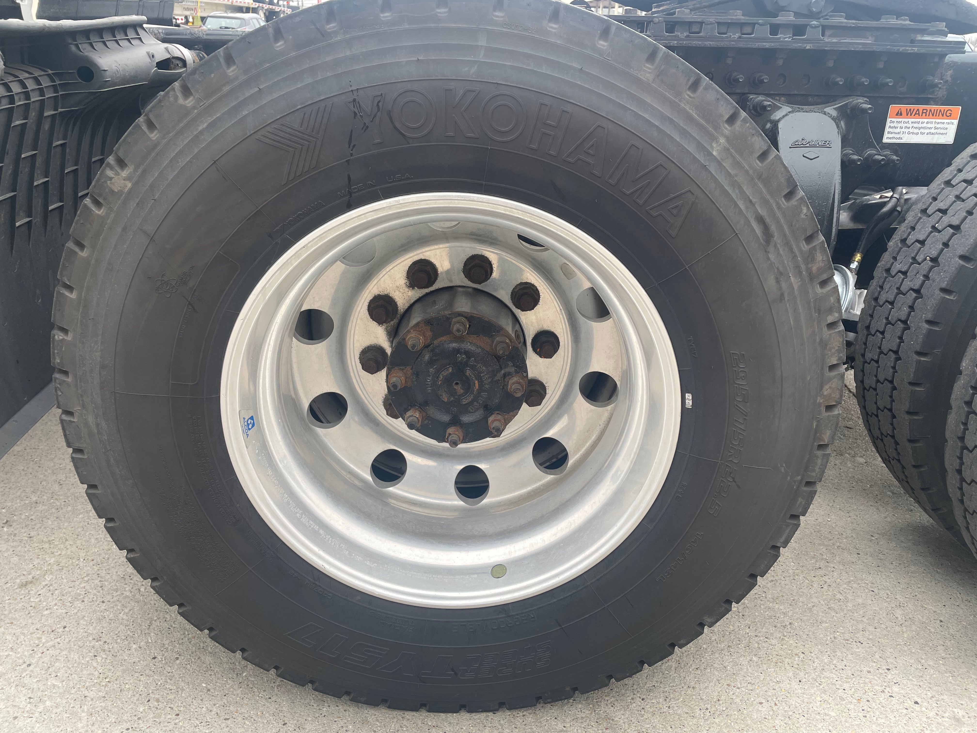 2020 Freightliner Cascadia Route One Trailers