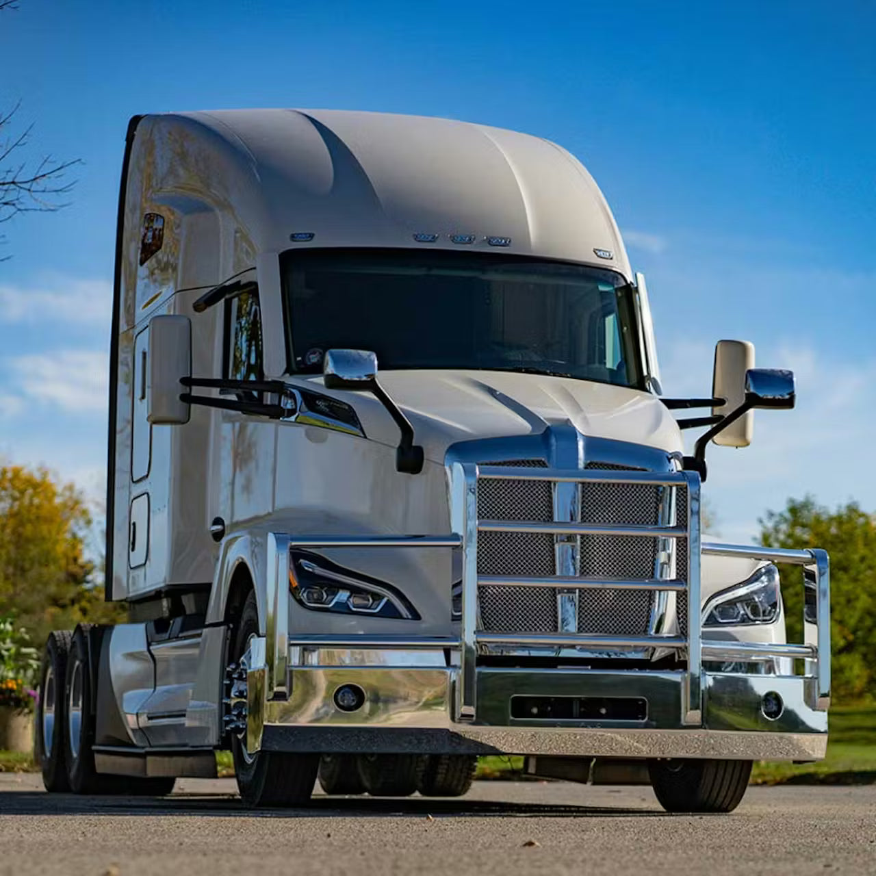 Kenworth T680 Grille Guard 2022 Route One Trailers