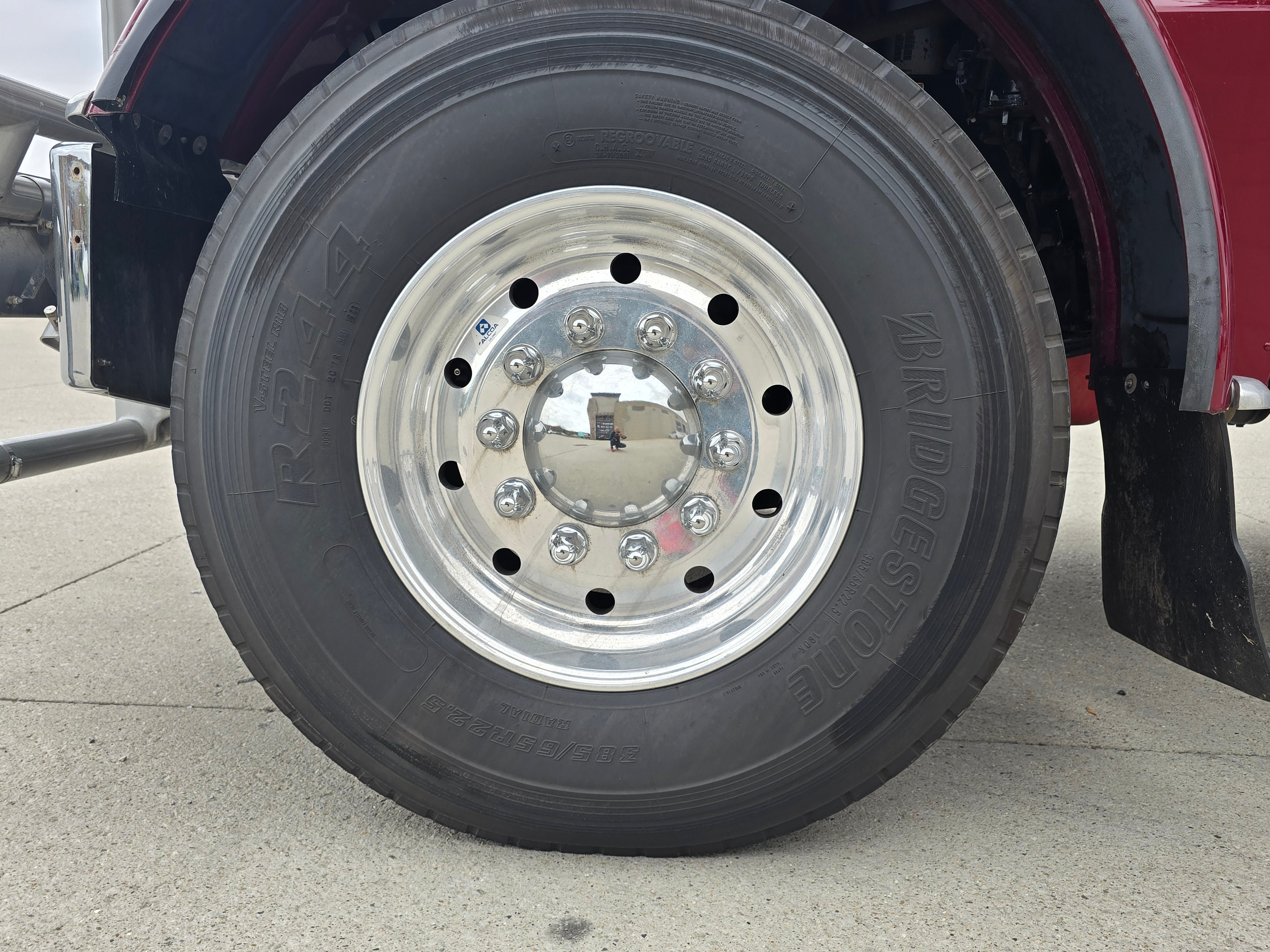2022 Peterbilt 389