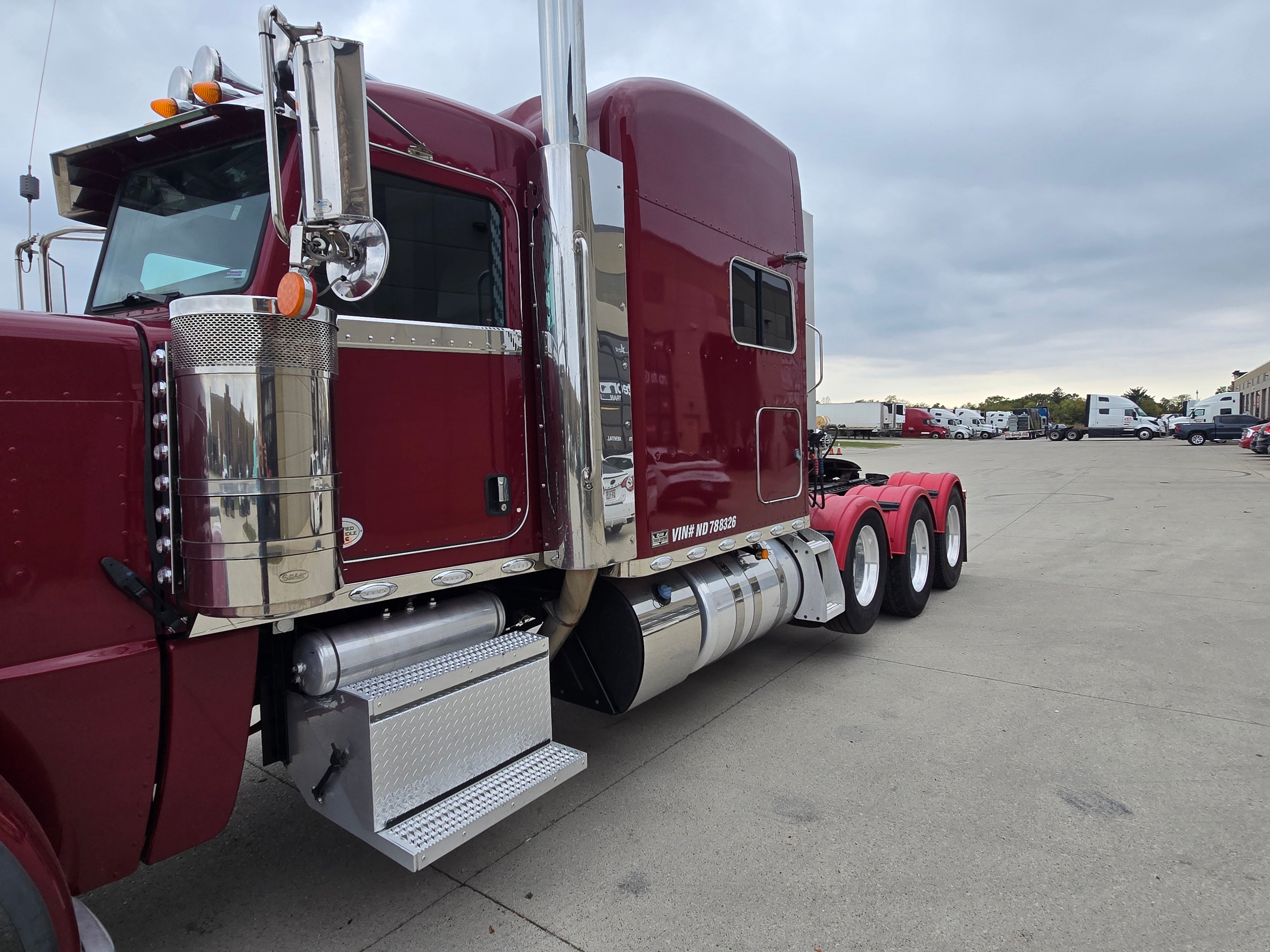 2022 Peterbilt 389