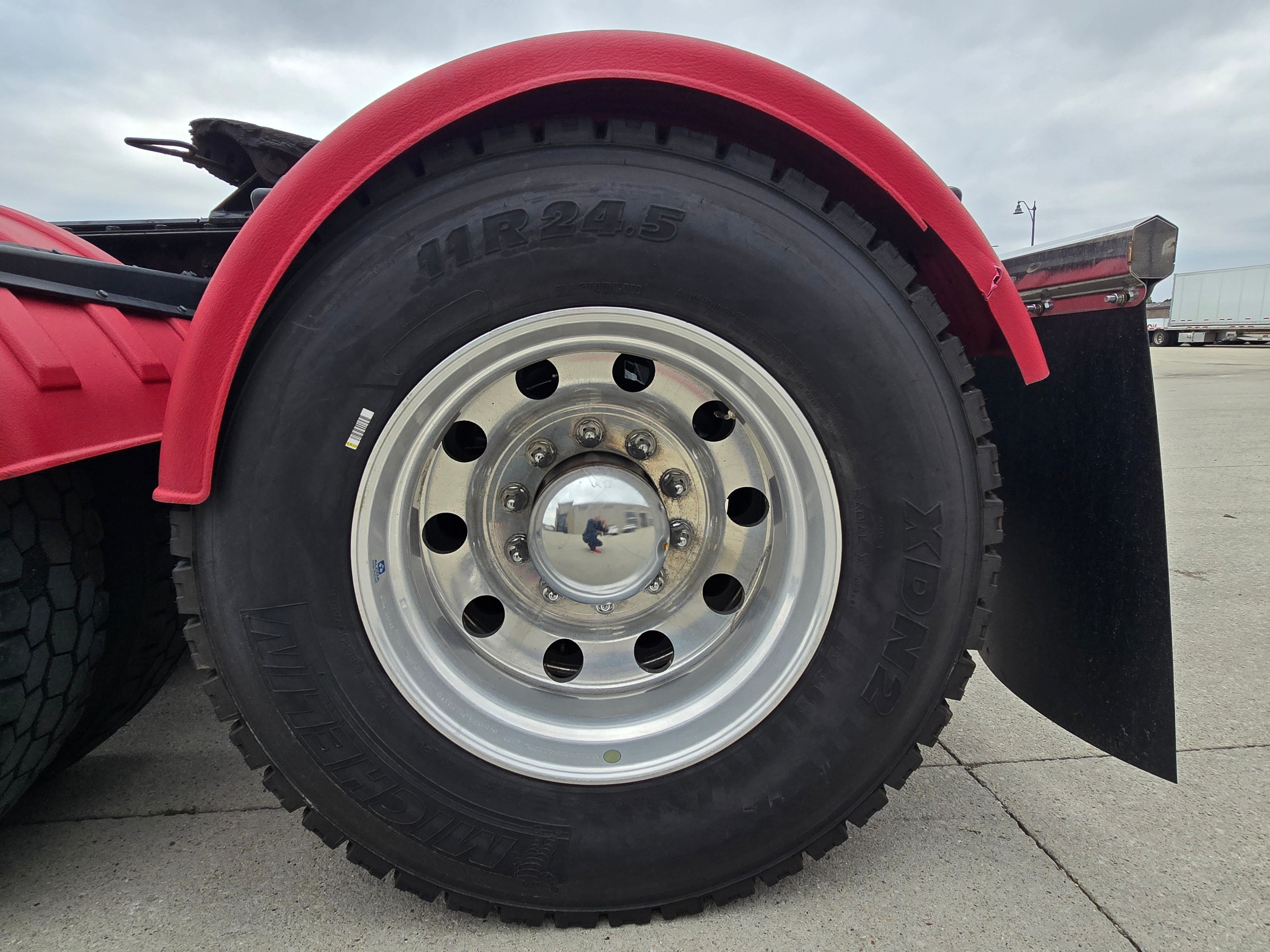 2022 Peterbilt 389