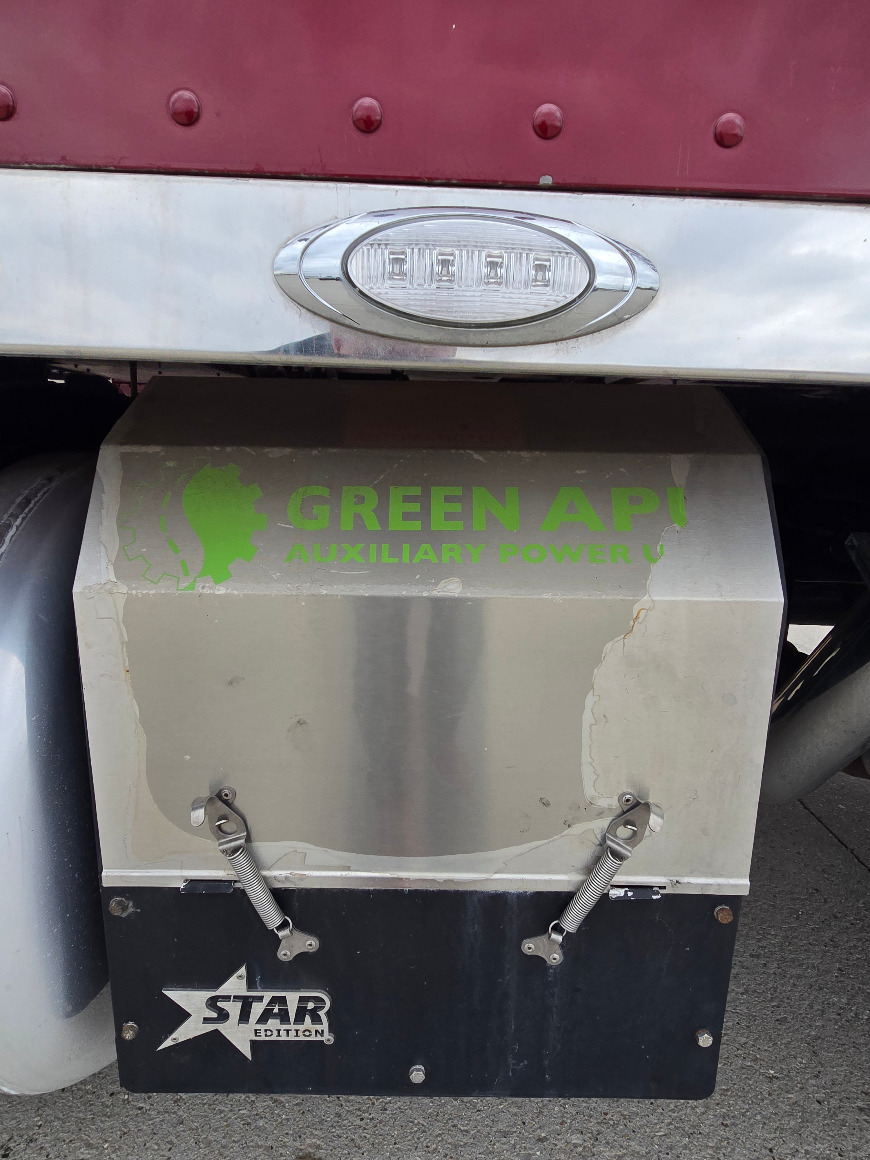 2022 Peterbilt 389
