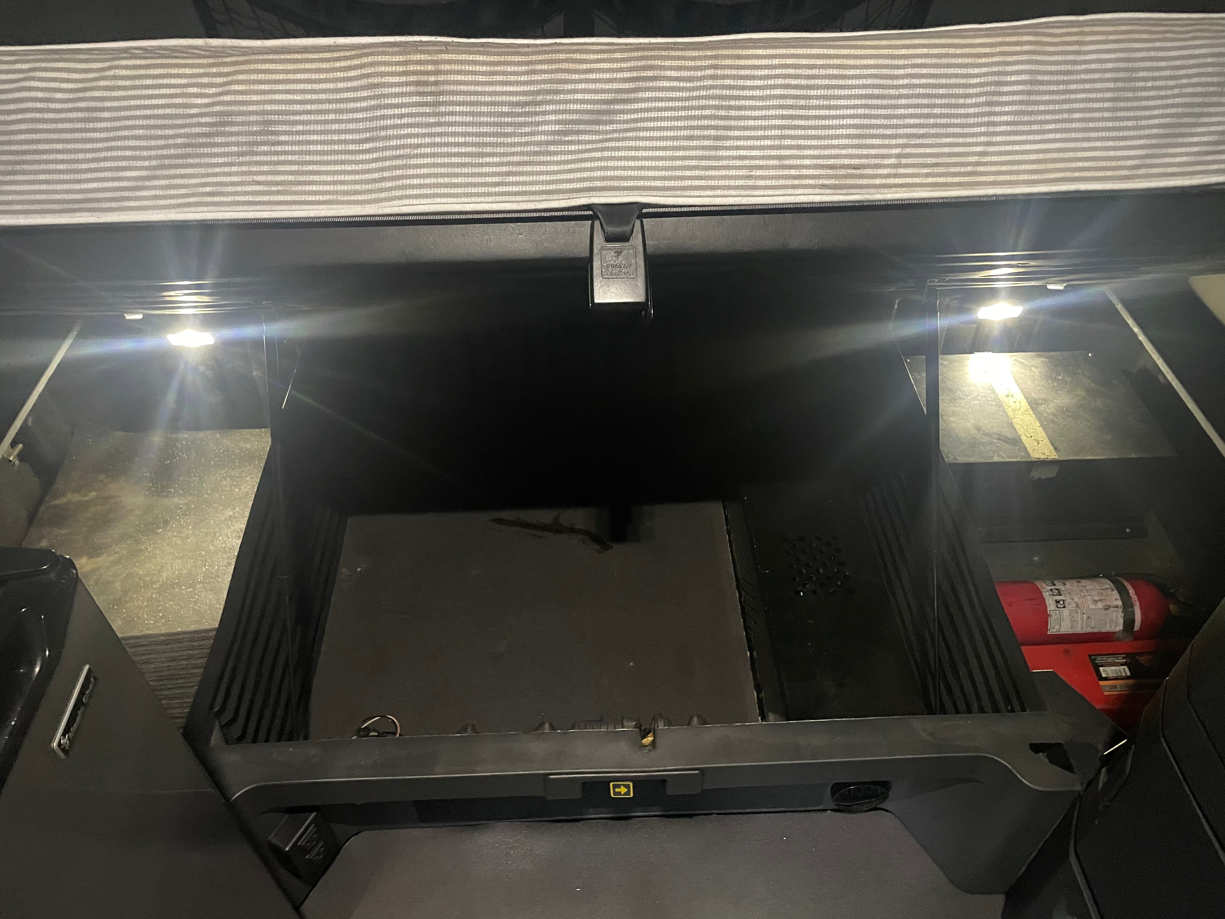 2020 Freightliner Cascadia Route One Trailers