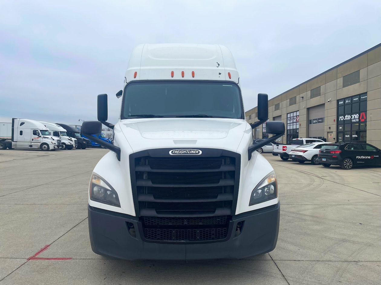 2020 Freightliner Cascadia Route One Trailers