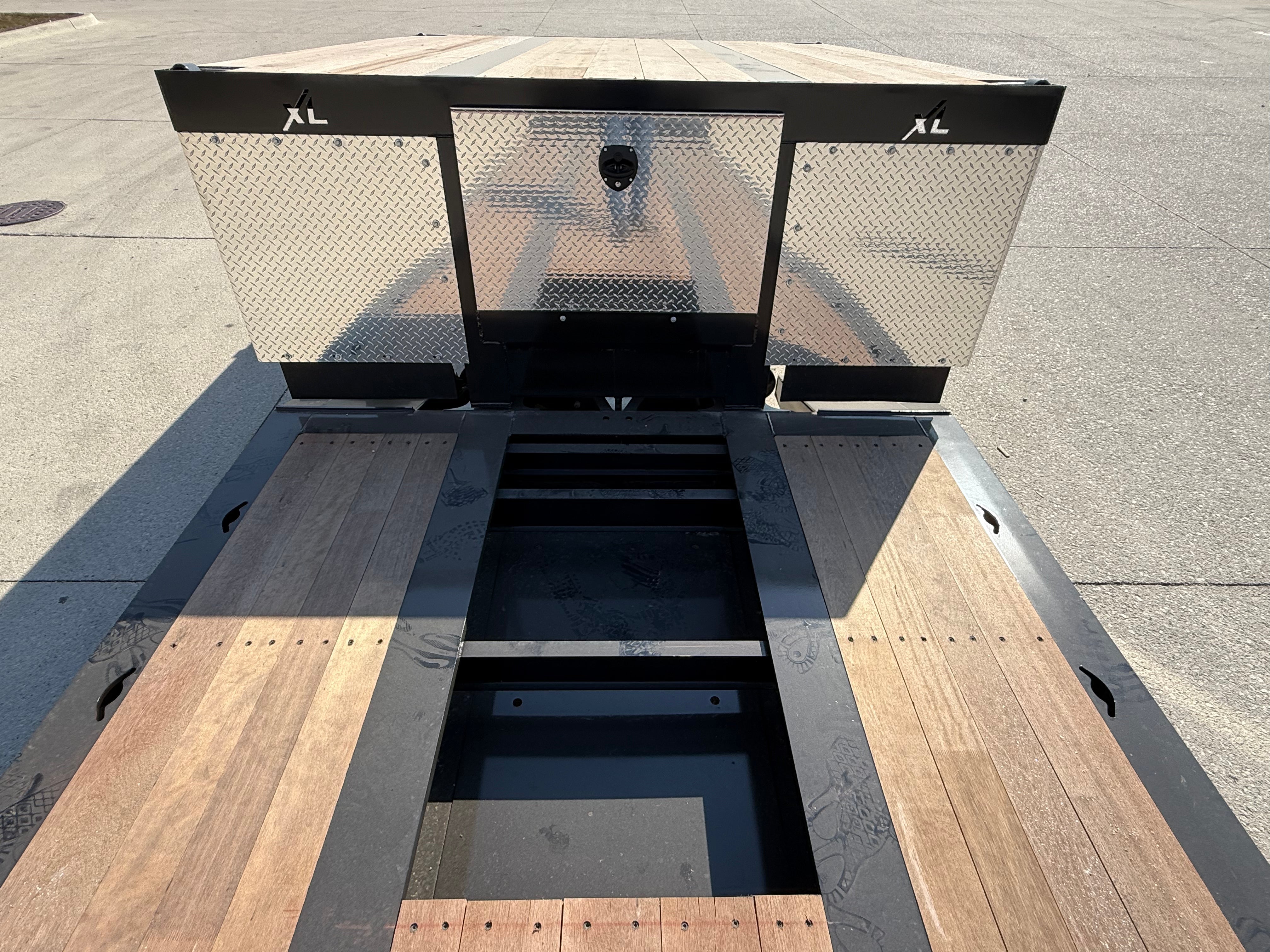 2027 XL 80 MFG Knight Route One Trailers