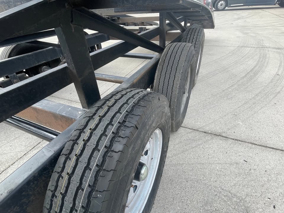2023 Low profile Kaufman Trailer Route One Trailers