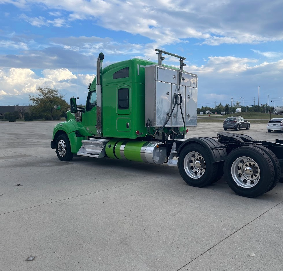 2020 Kenworth W990 Route One Trailers