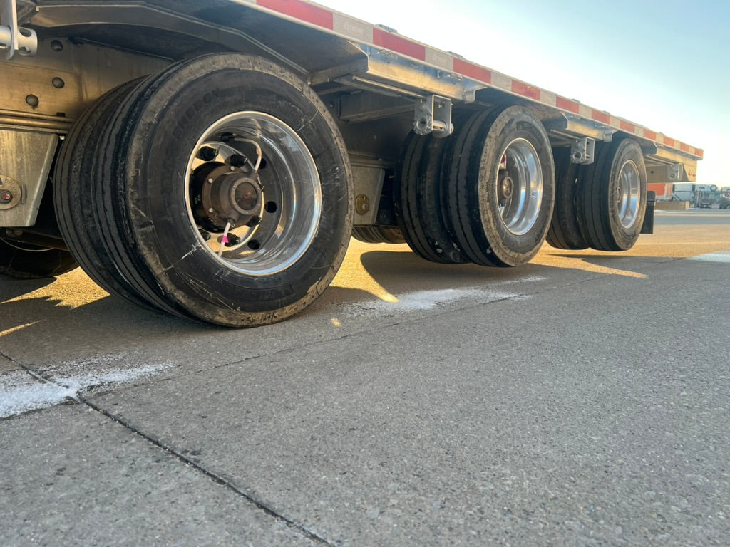 2026 Extreme XS70 Step Deck Tri Axle Low Pro R17.5