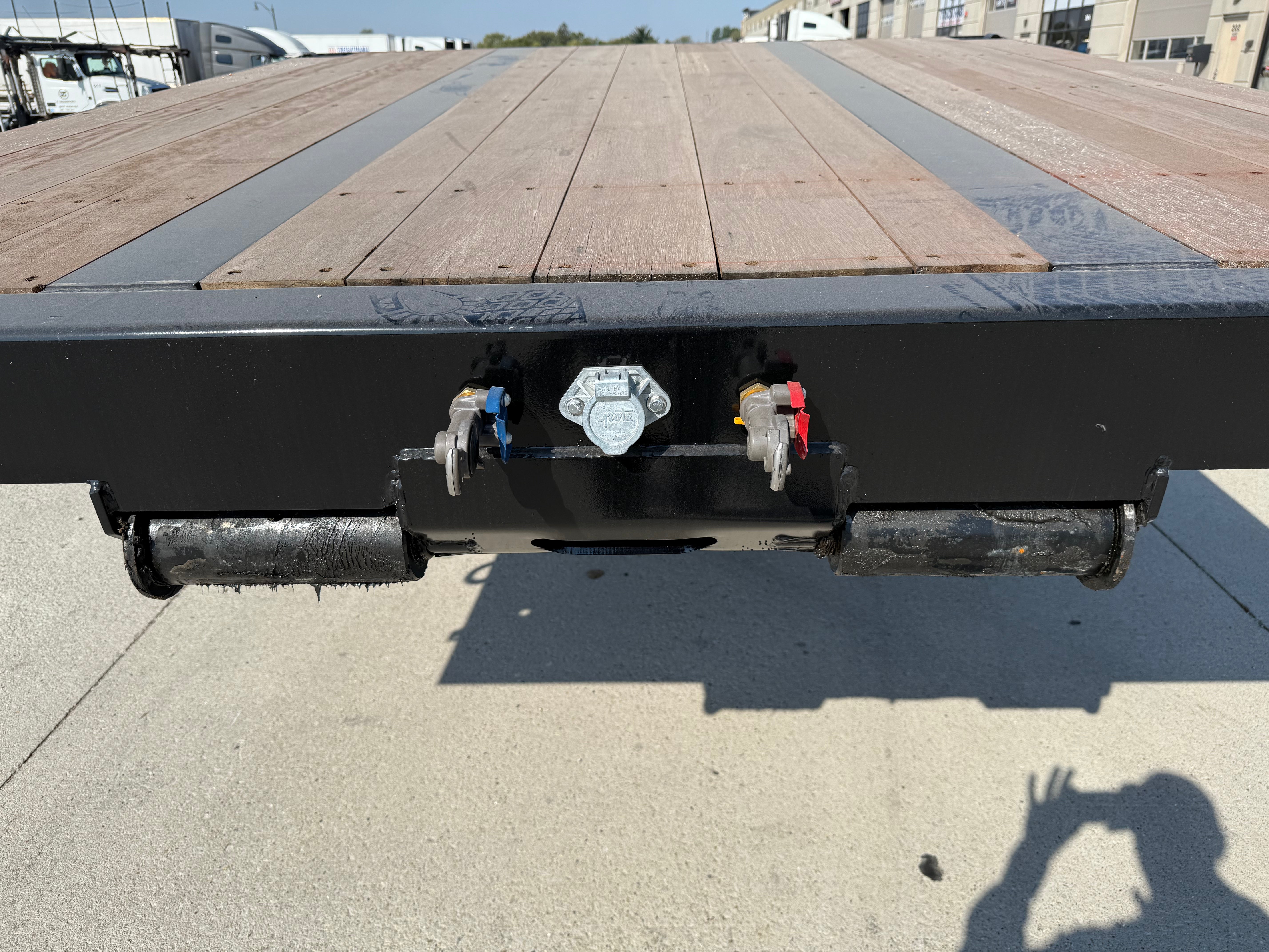 2027 XL 80 MFG Knight Route One Trailers