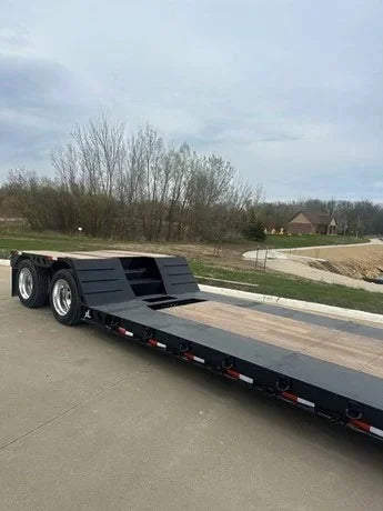 2027 XL 80 Hydraulic Detachable Extendable - Mini-Deck Route One Trailers