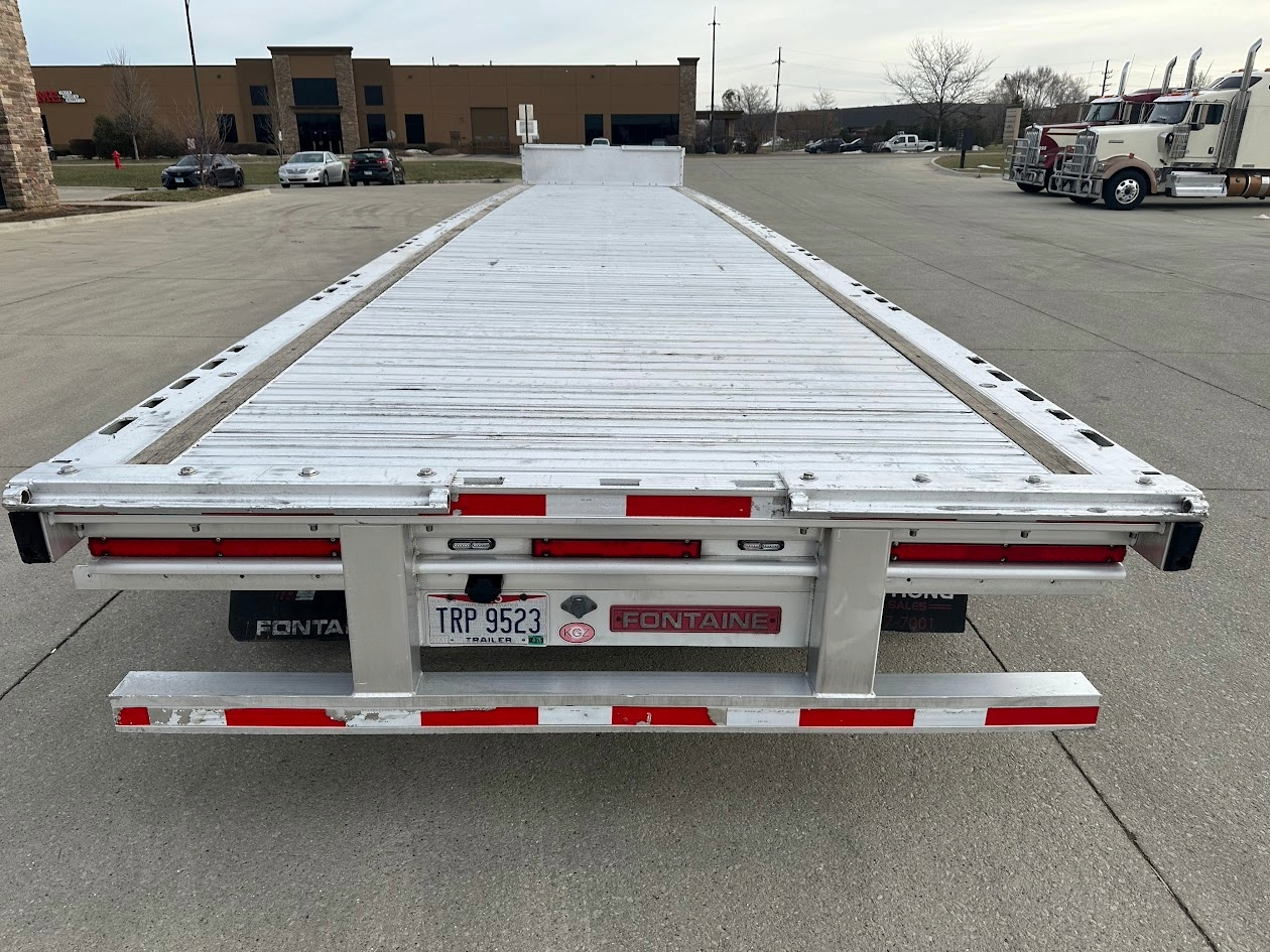 2021 Fontaine Revolution Step Deck Aluminum 53’ Route One Trailers