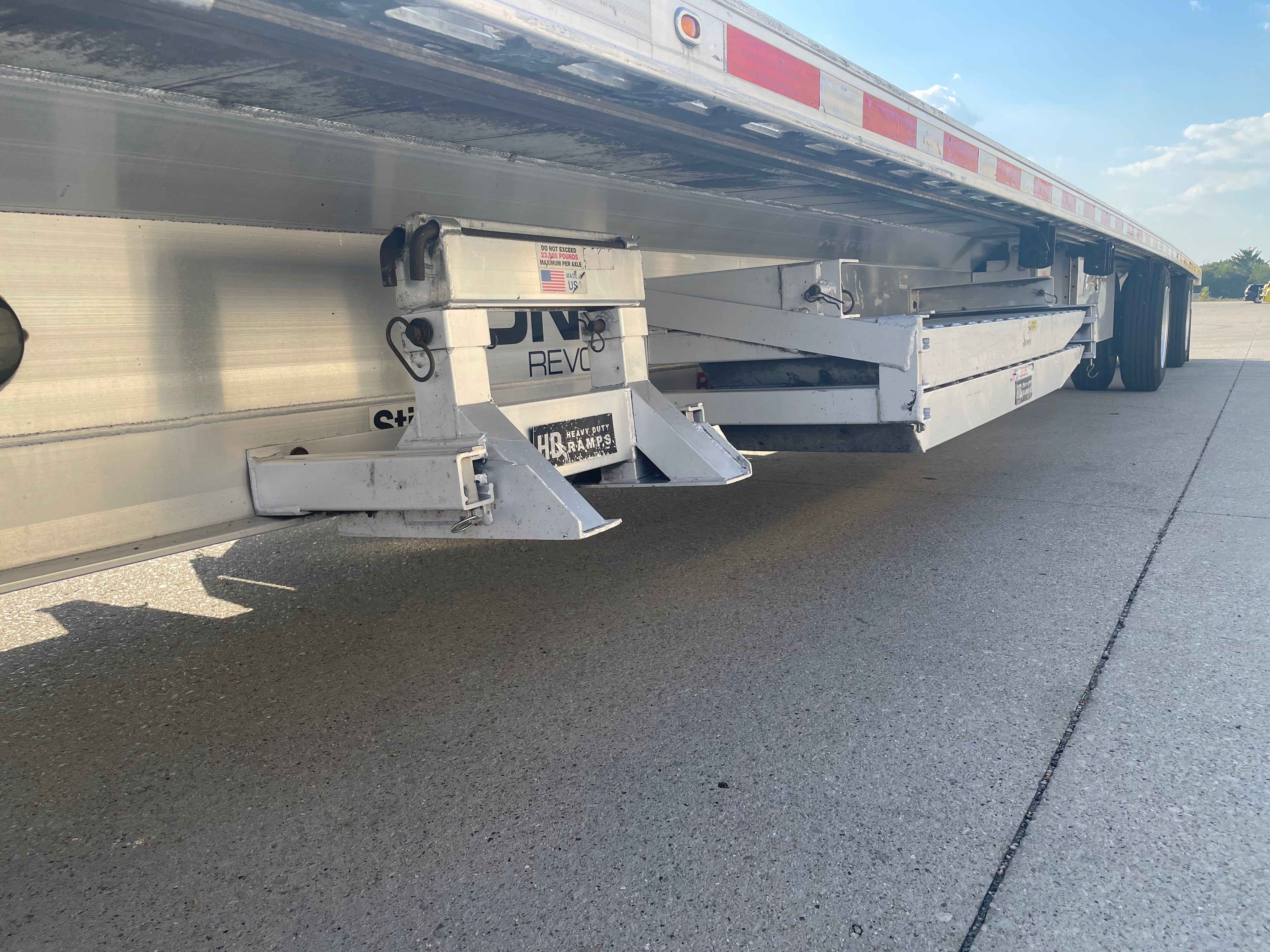 2022 Fontaine Revolution Step Deck Aluminum 53’