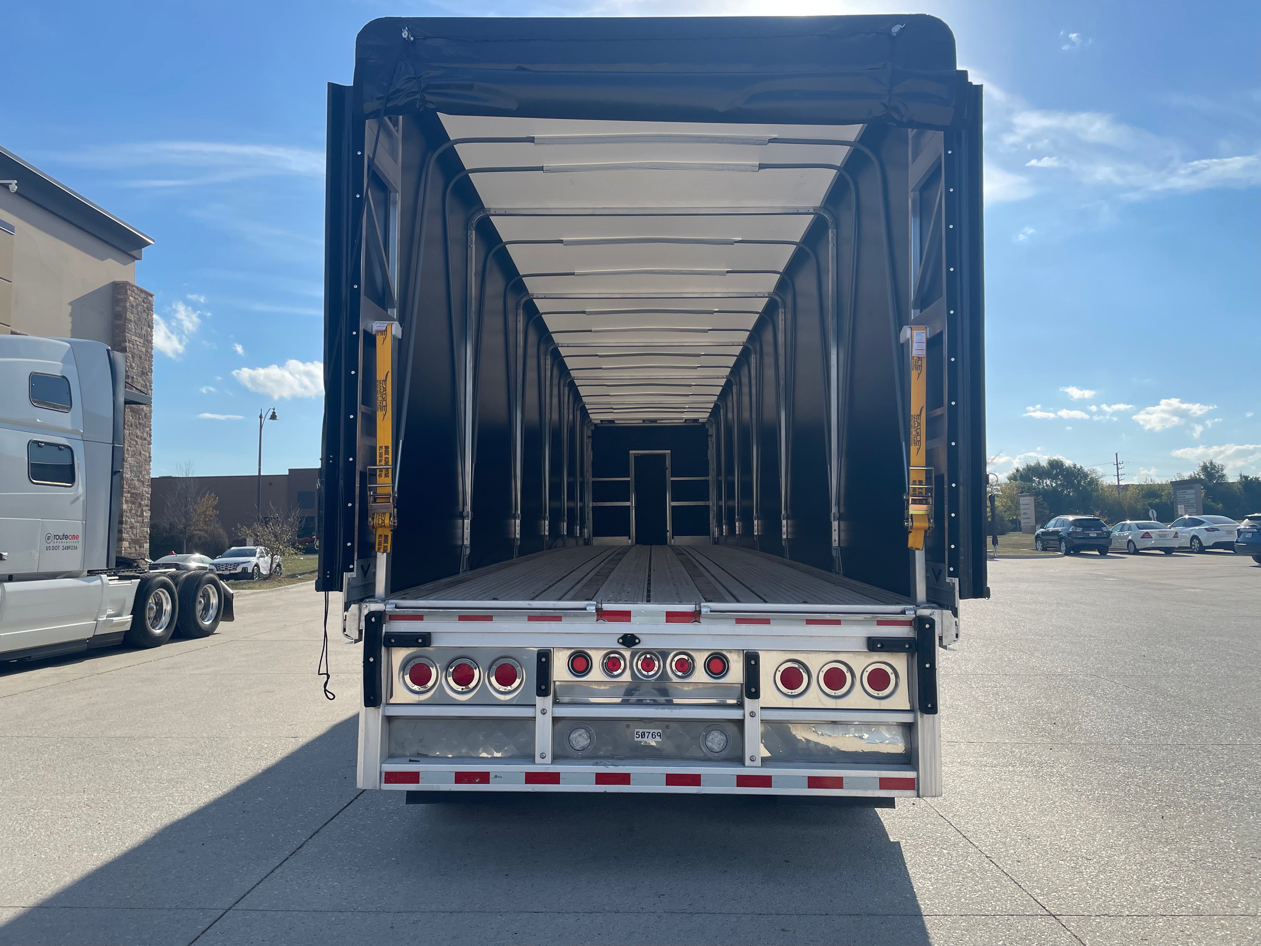 2021 Reitnouer MaxMiser LP Flatbed Conestoga Verduyn