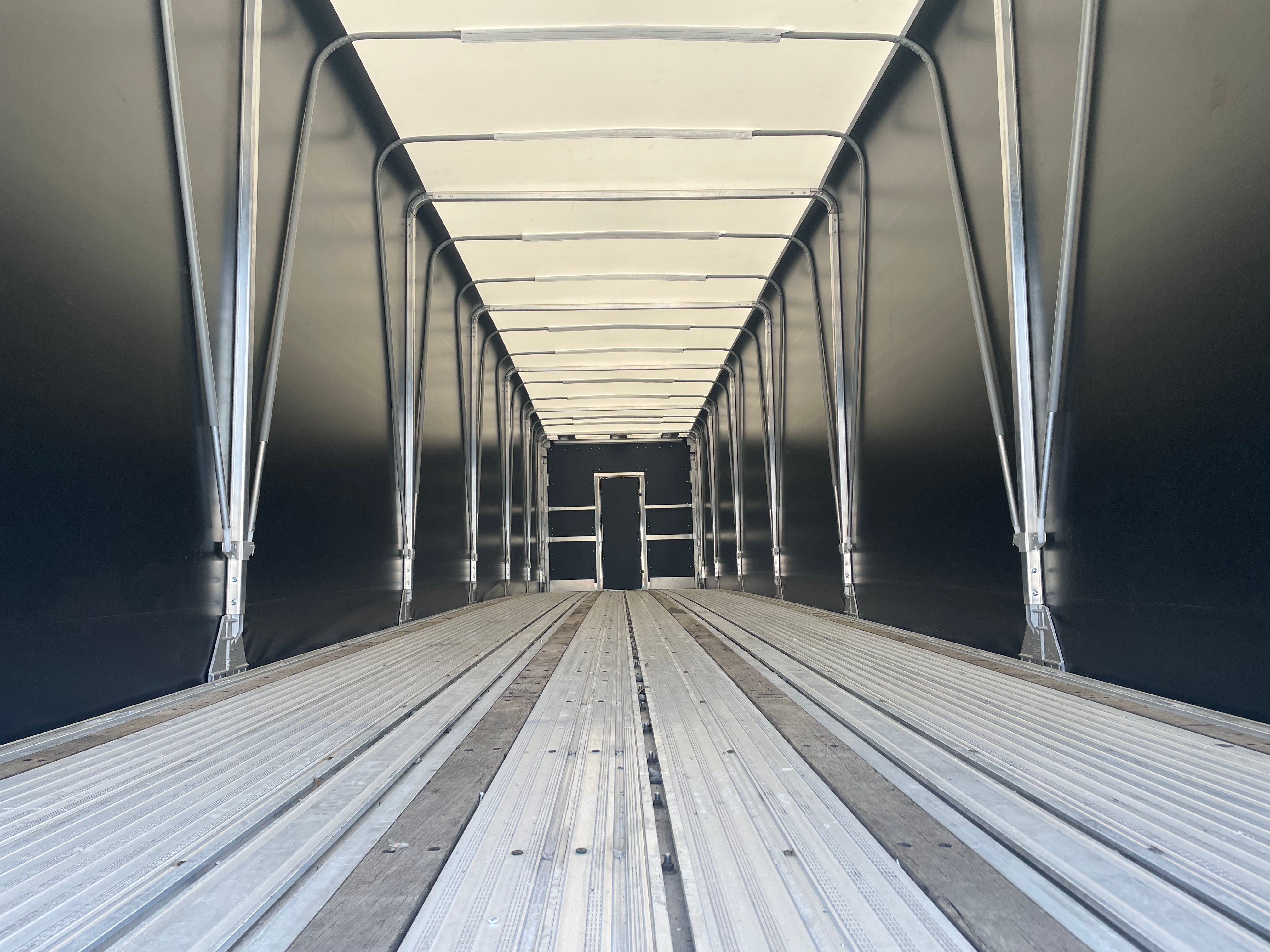 2021 Reitnouer MaxMiser LP Flatbed Conestoga Verduyn