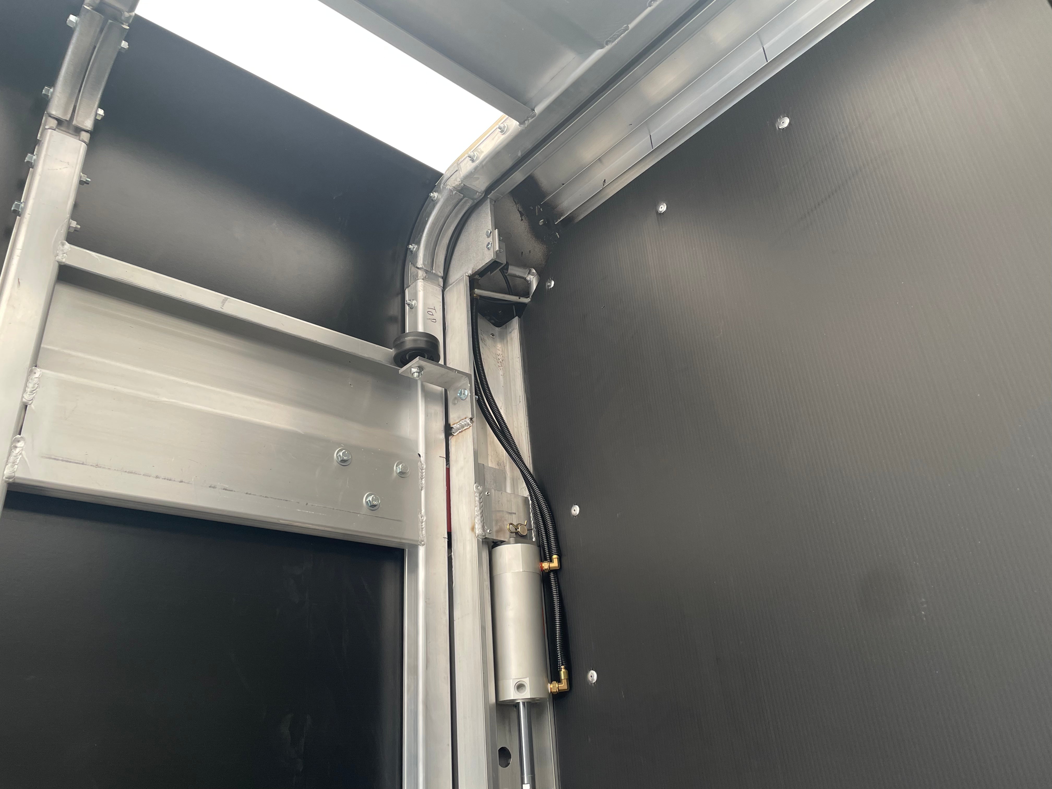 2021 Reitnouer MaxMiser LP Flatbed Conestoga Verduyn