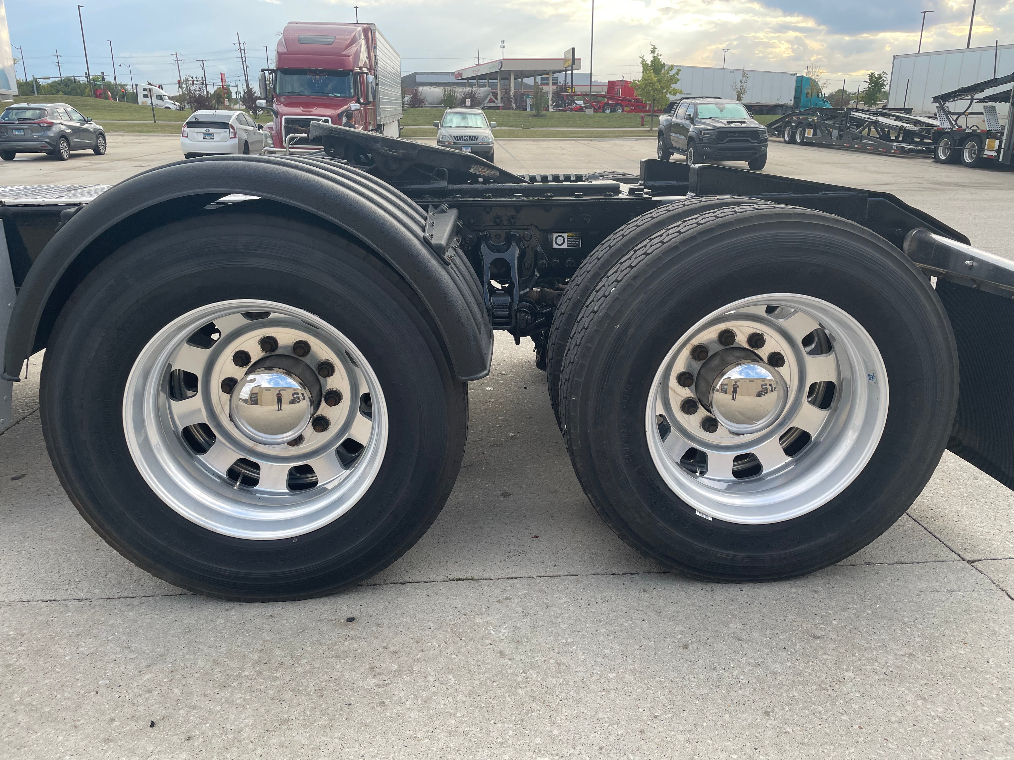 2020 Kenworth W990 Route One Trailers