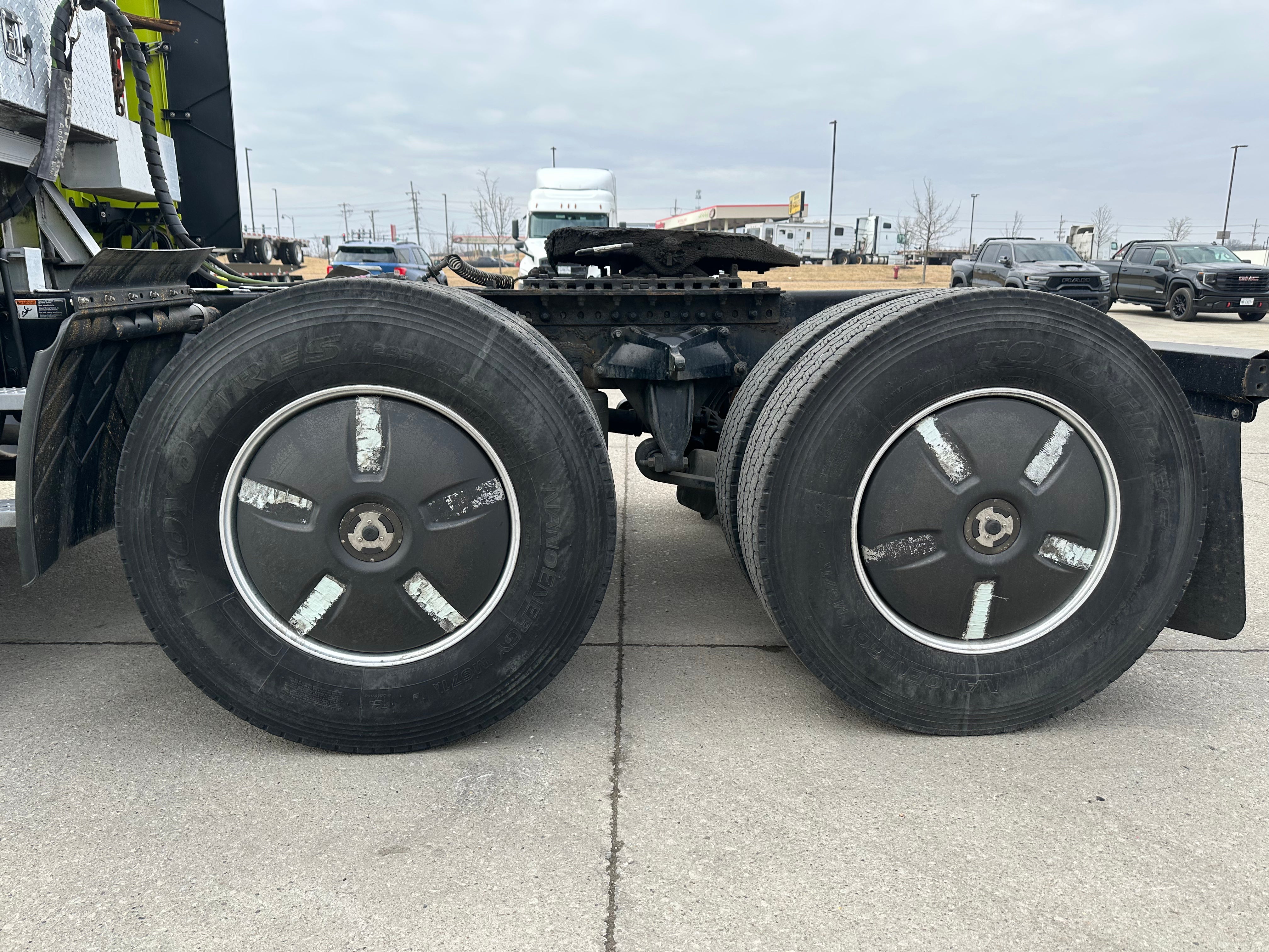 2018 Freightliner Cascadia Route One Trailers