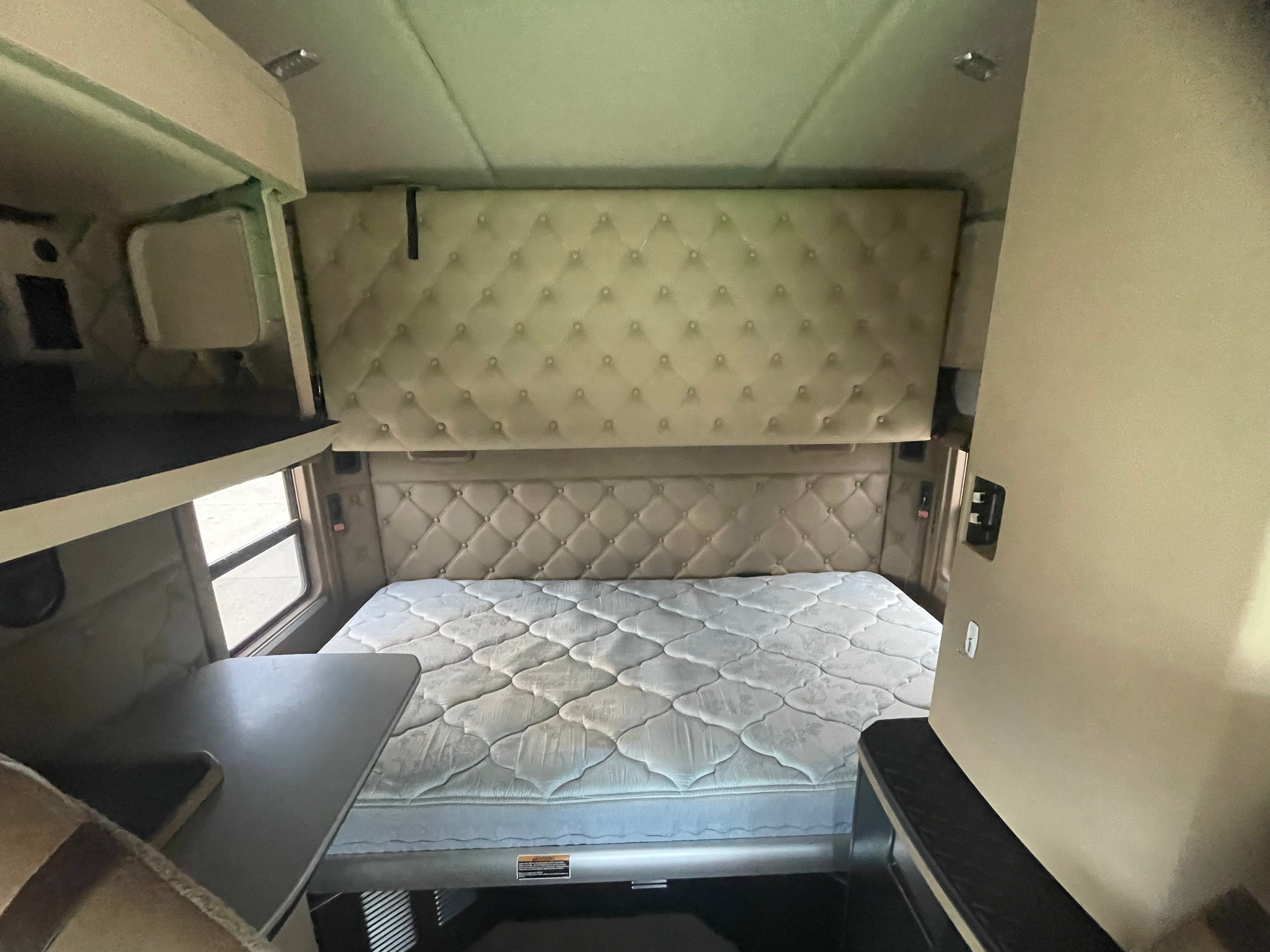 2020 Kenworth W990 Route One Trailers