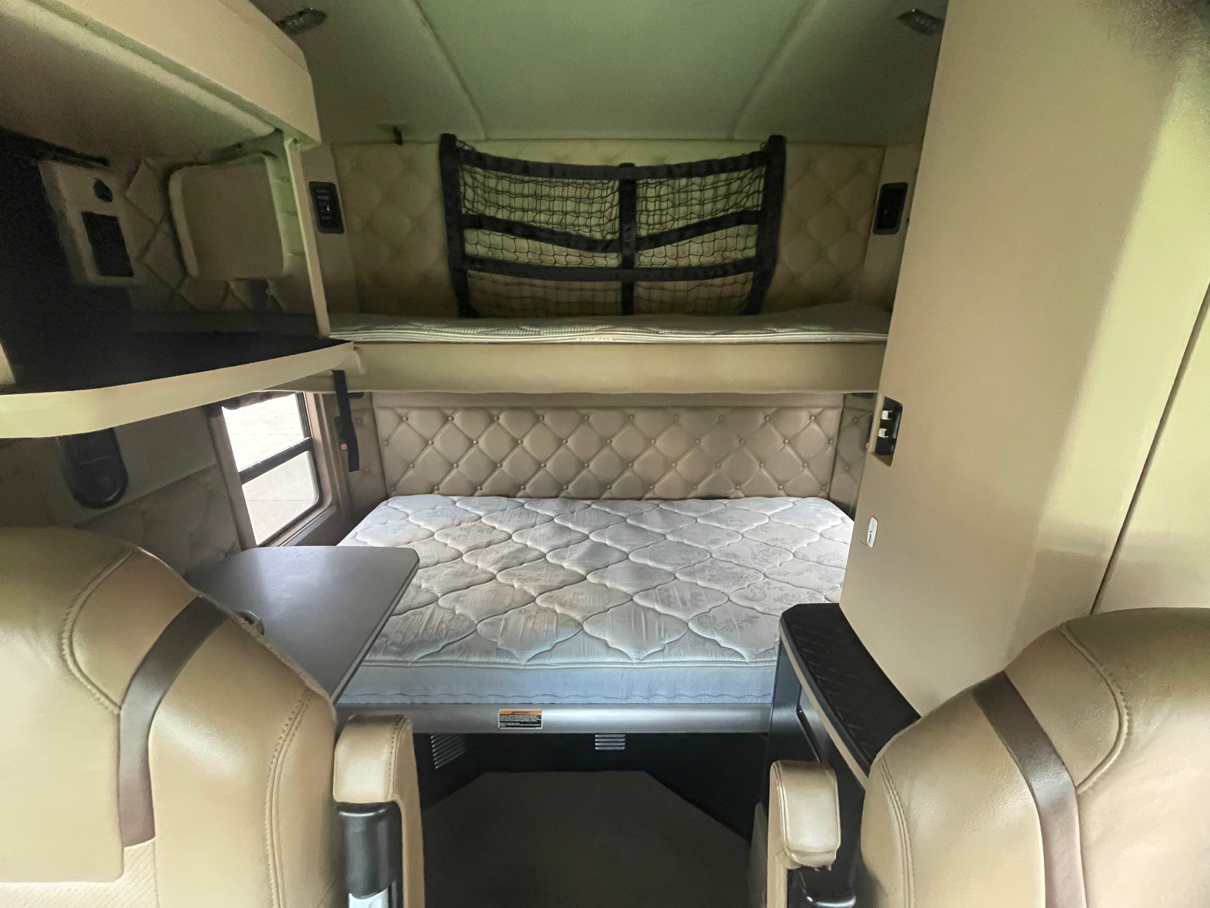 2020 Kenworth W990 Route One Trailers
