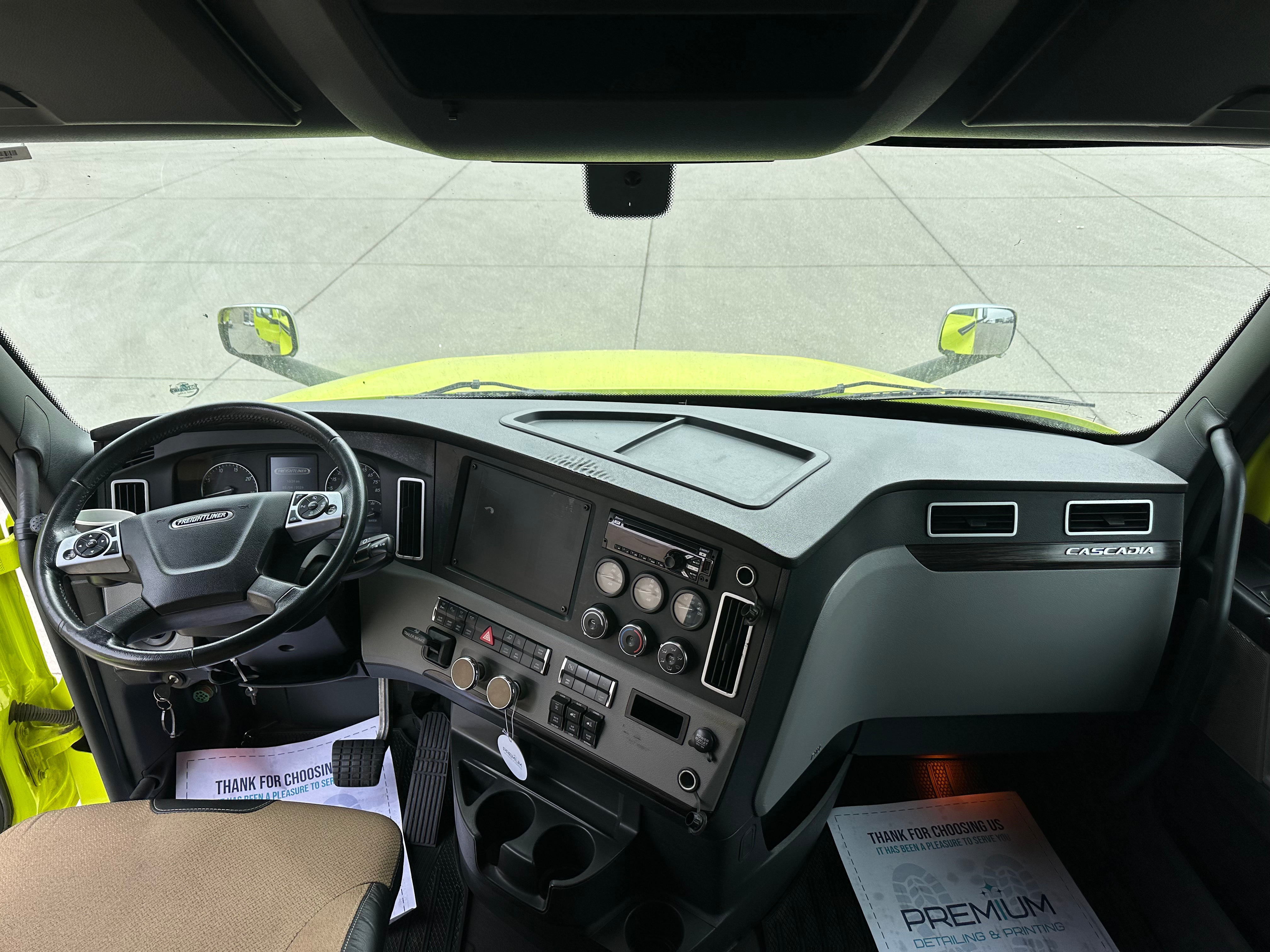 2018 Freightliner Cascadia Route One Trailers