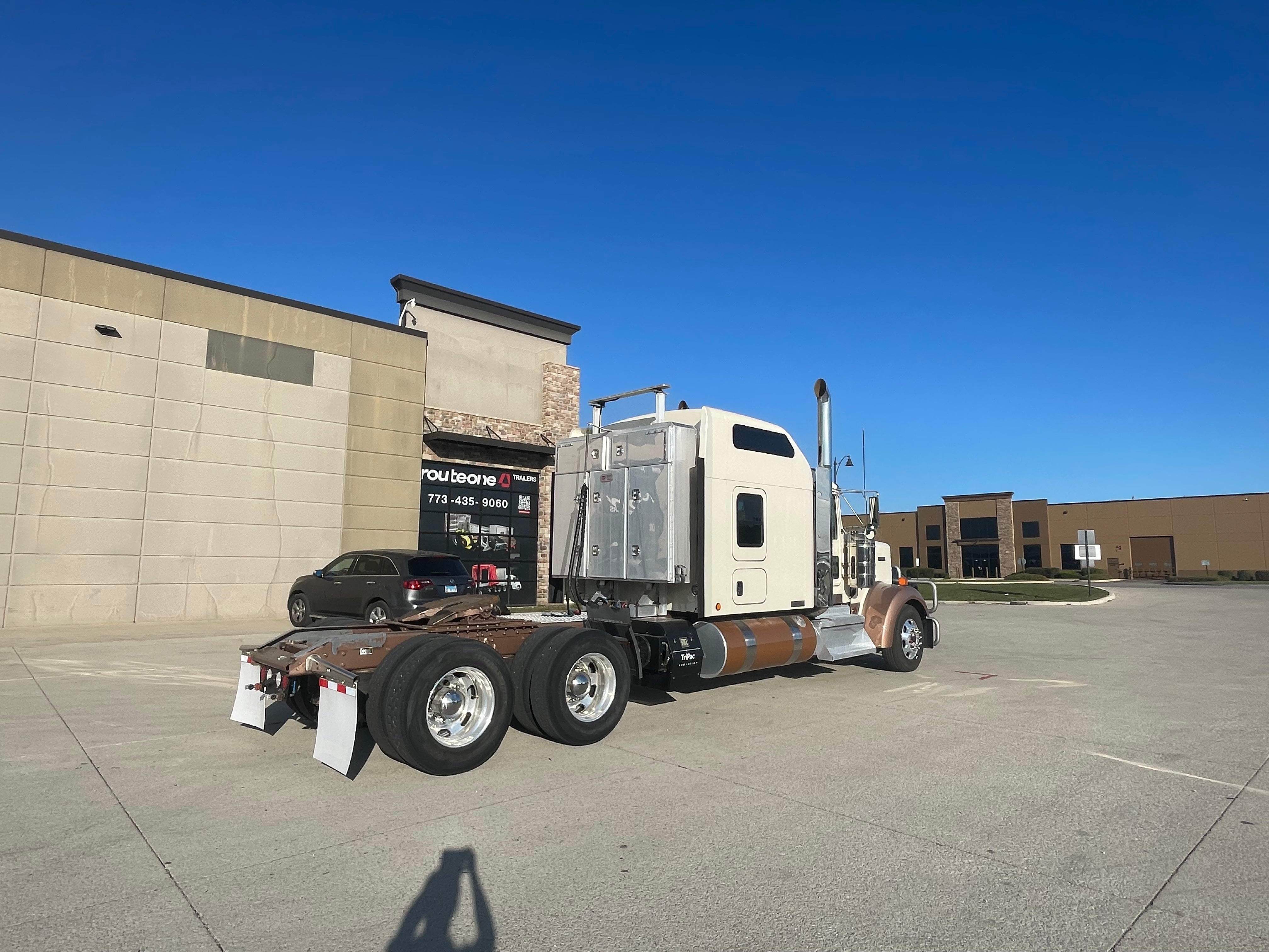 2020 Kenworth W900 Studio Sleeper Route One Trailers