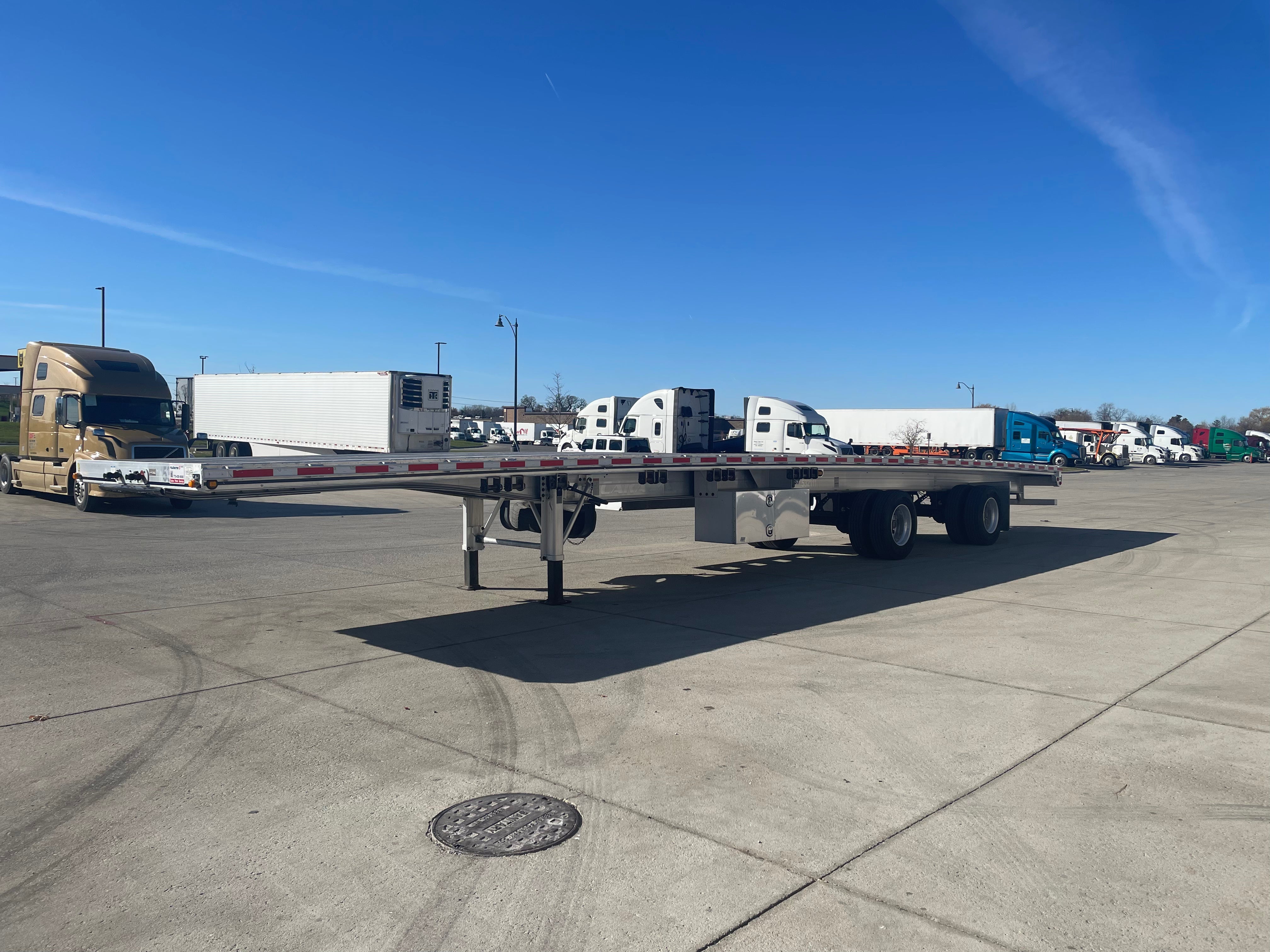 2021 East BST Flatbed Route One Trailers