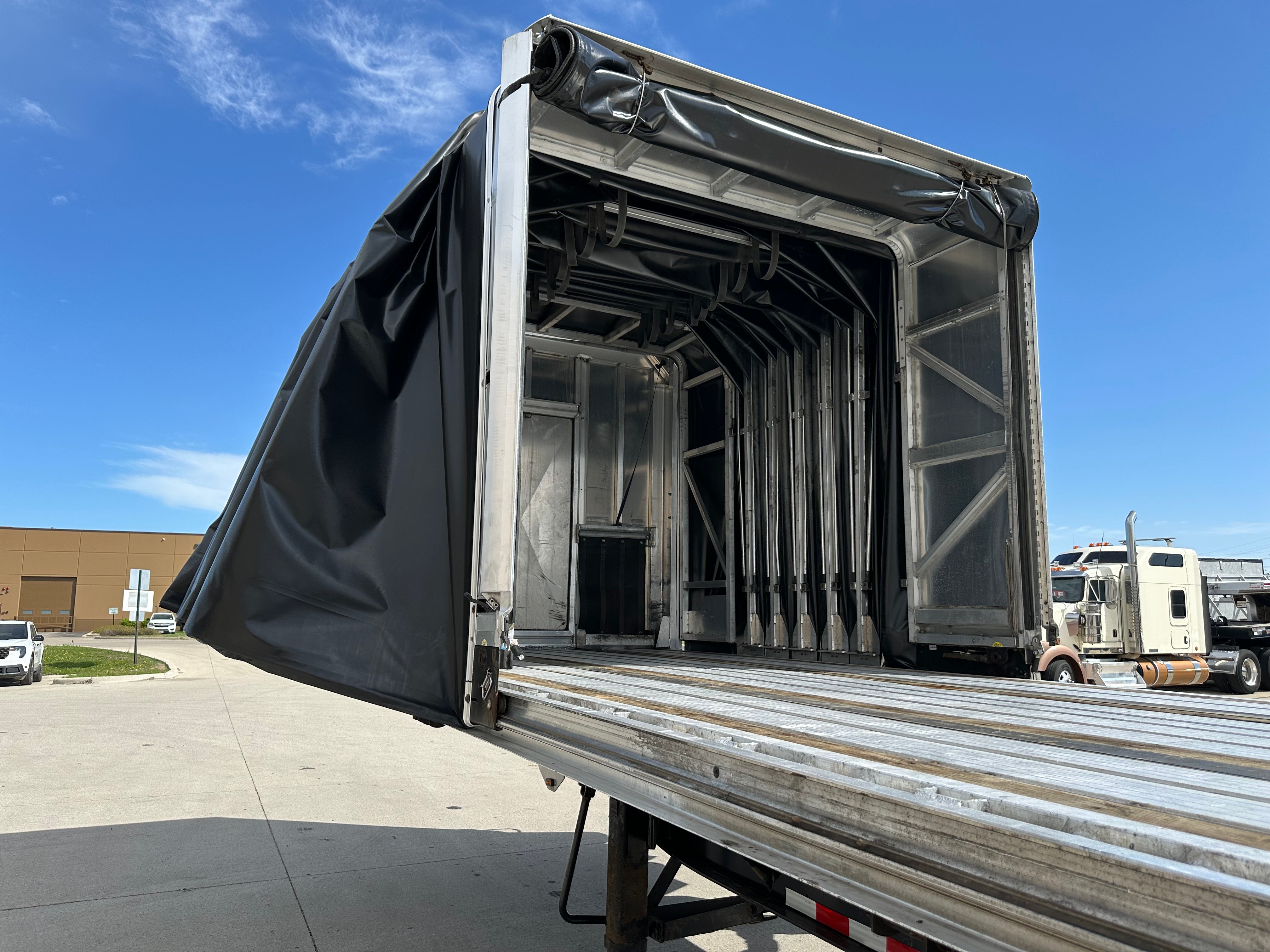 2020 Transcraft 554 C w/ Aero Route One Trailers