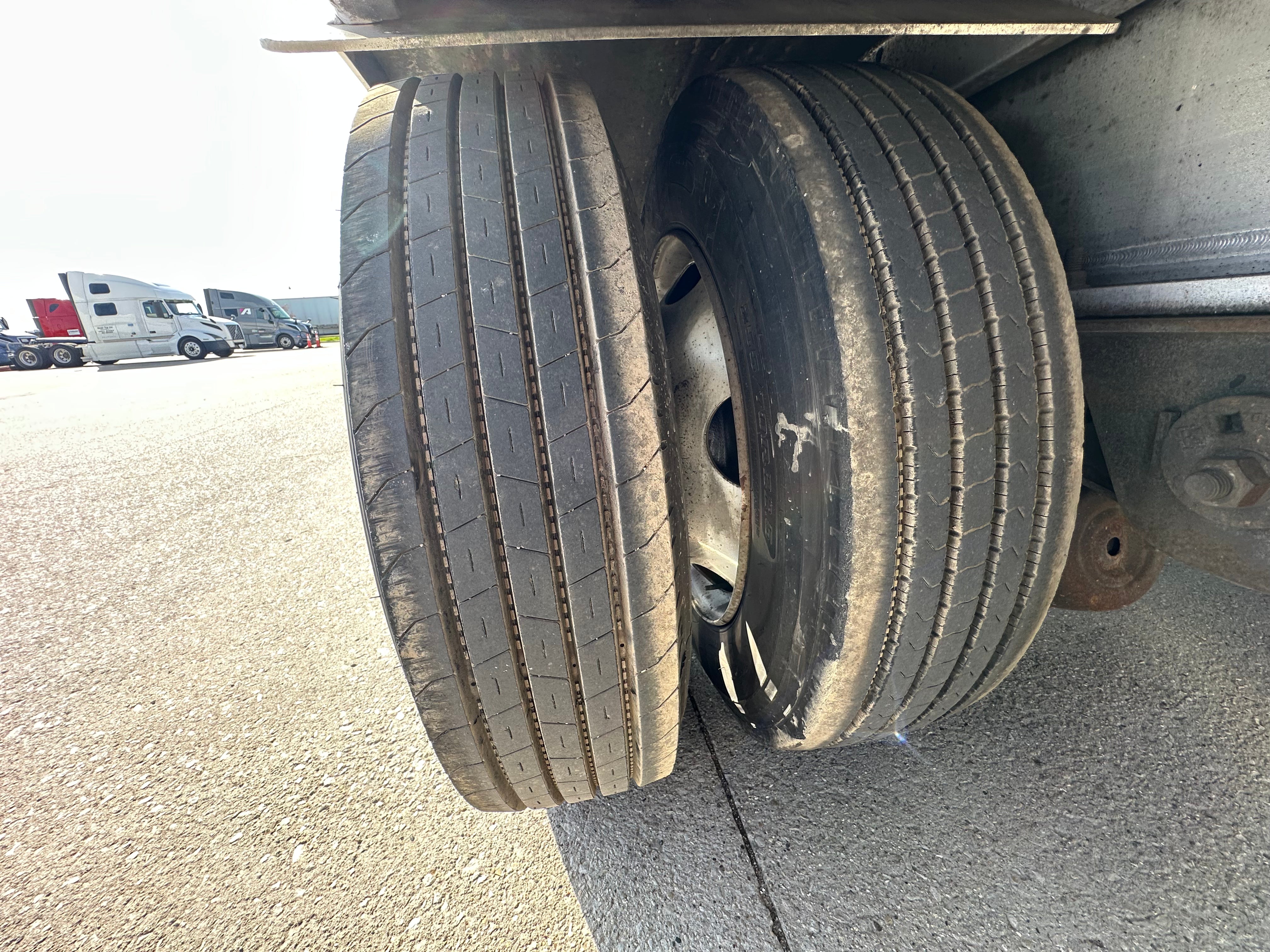 2022 Transcraft 524 Aluminum Step Deck Route One Trailers