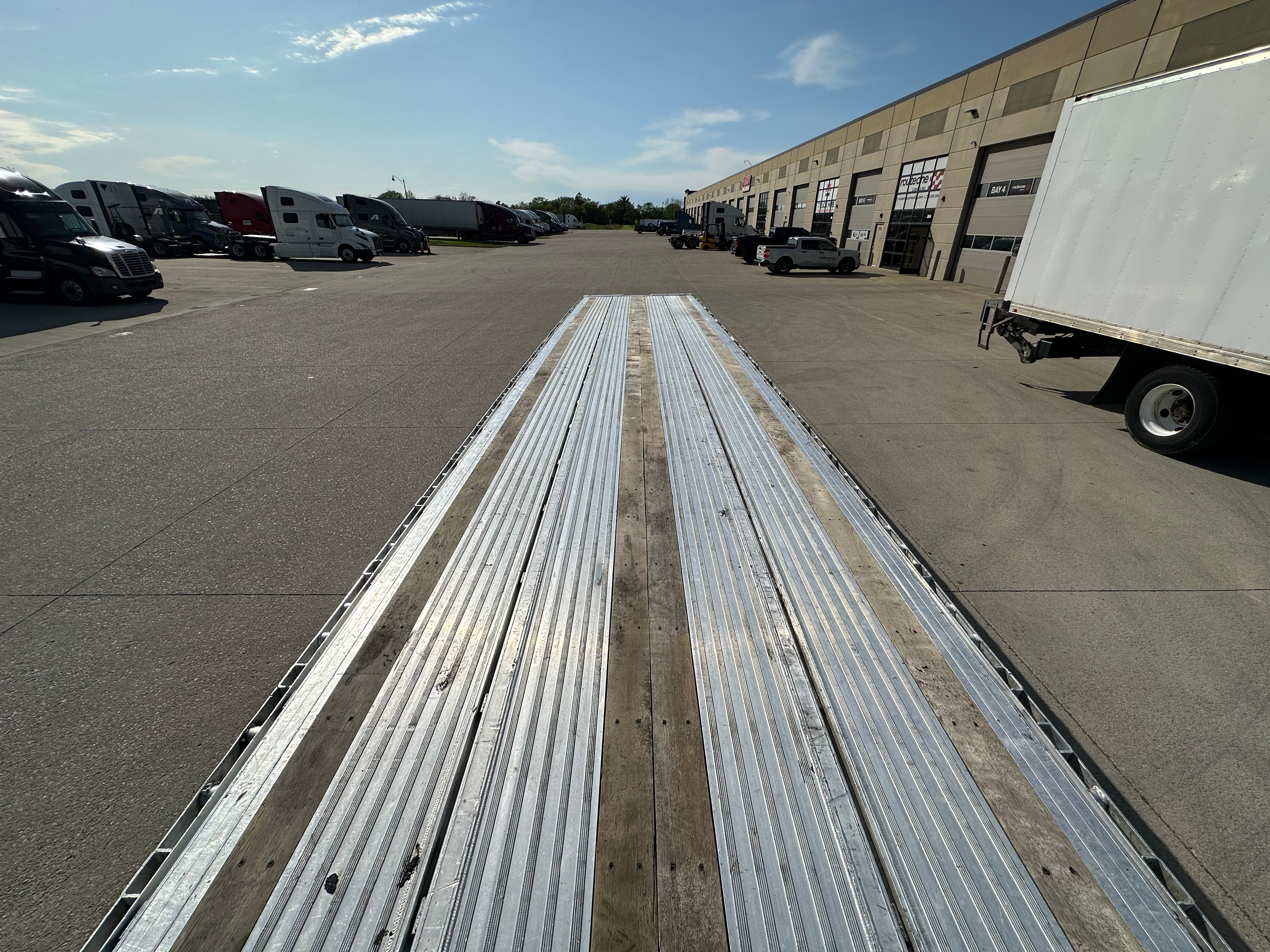 2022 Transcraft 524 Aluminum Step Deck Route One Trailers