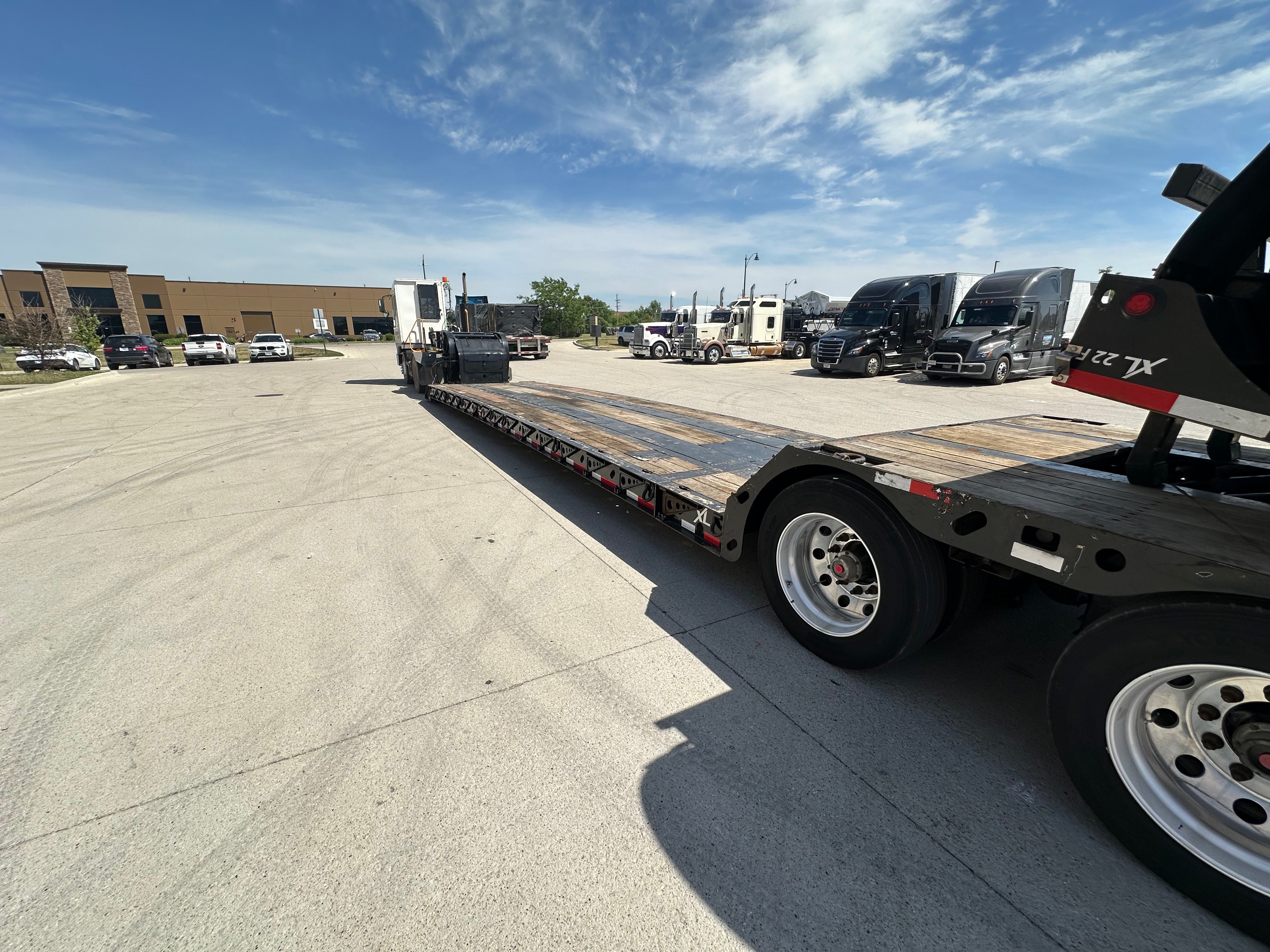 2023 XL Specialized 80 HDE Route One Trailers