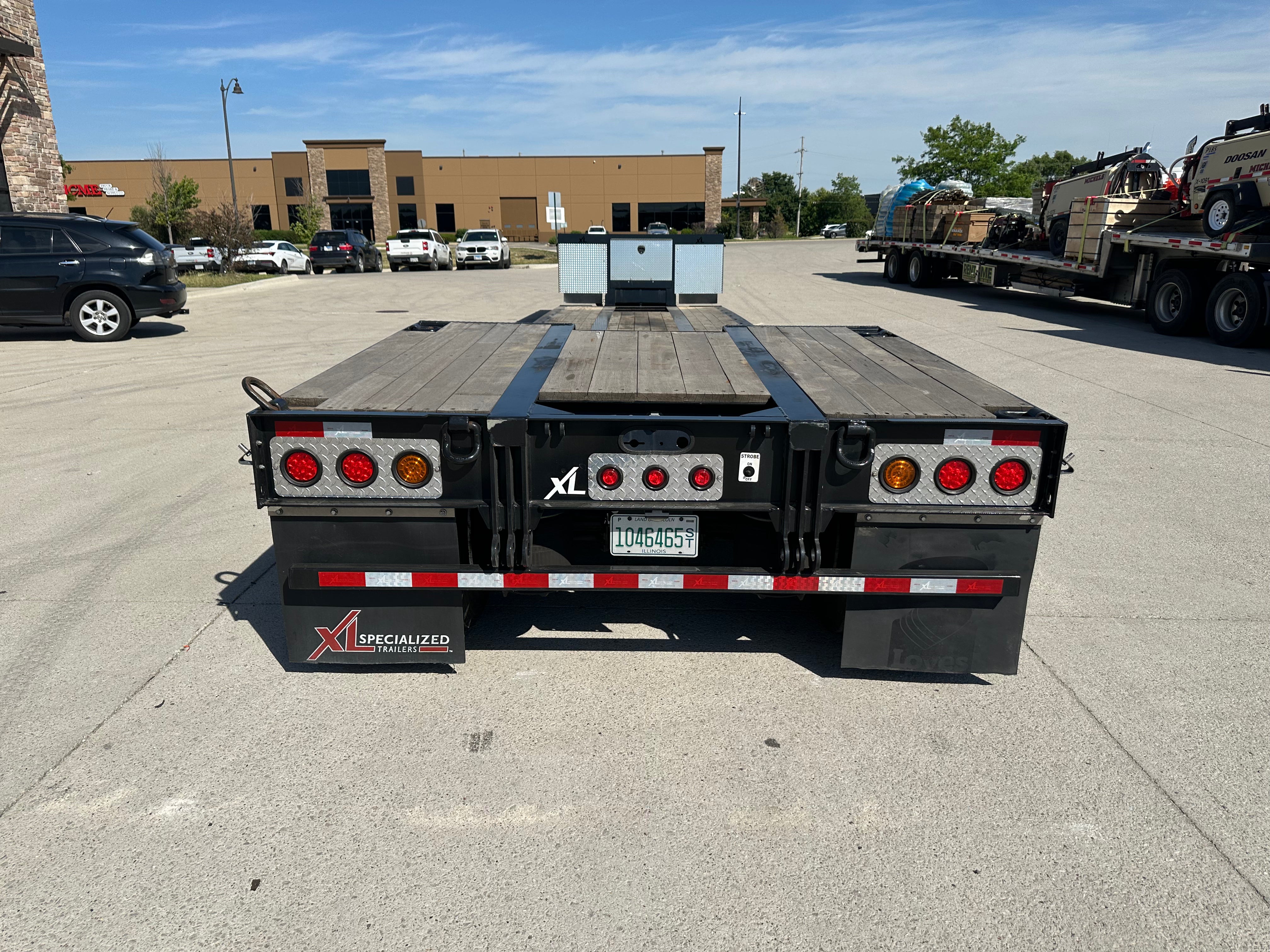 2026 XL Specialized 80 MFG-Knight Route One Trailers