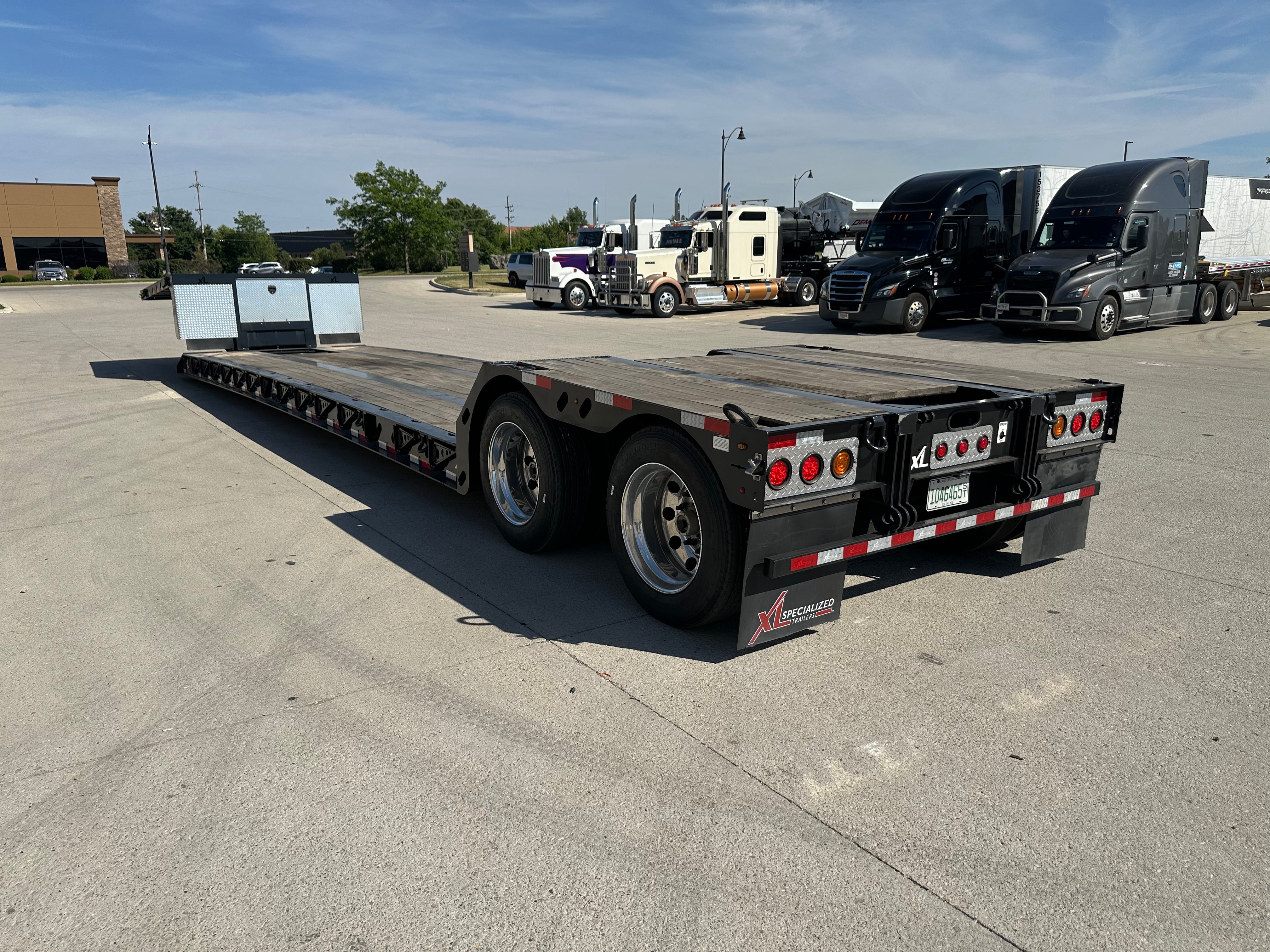 2026 XL Specialized 80 MFG-Knight Route One Trailers