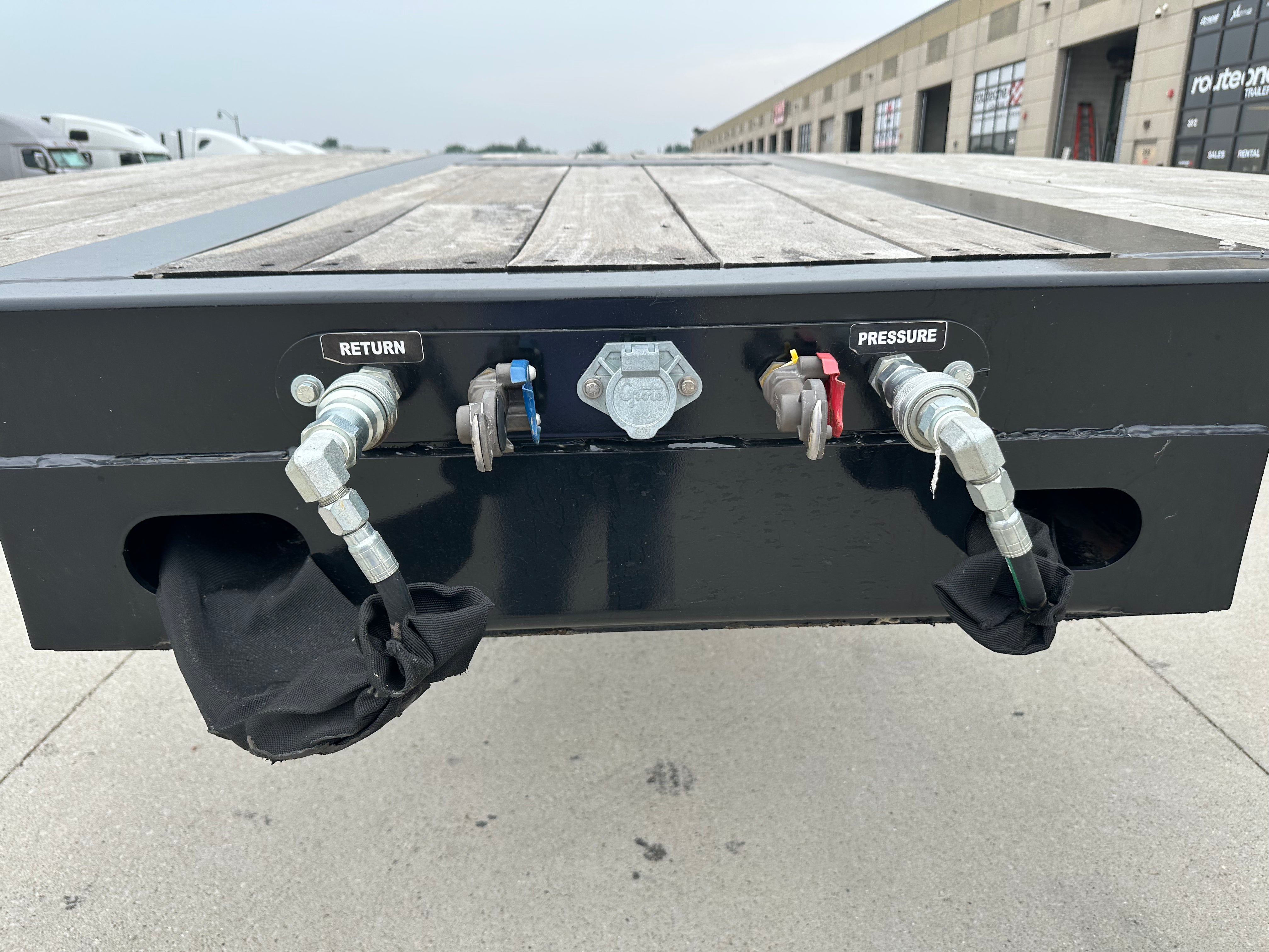 2027 XL 70 HDGS - Mini Deck Route One Trailers