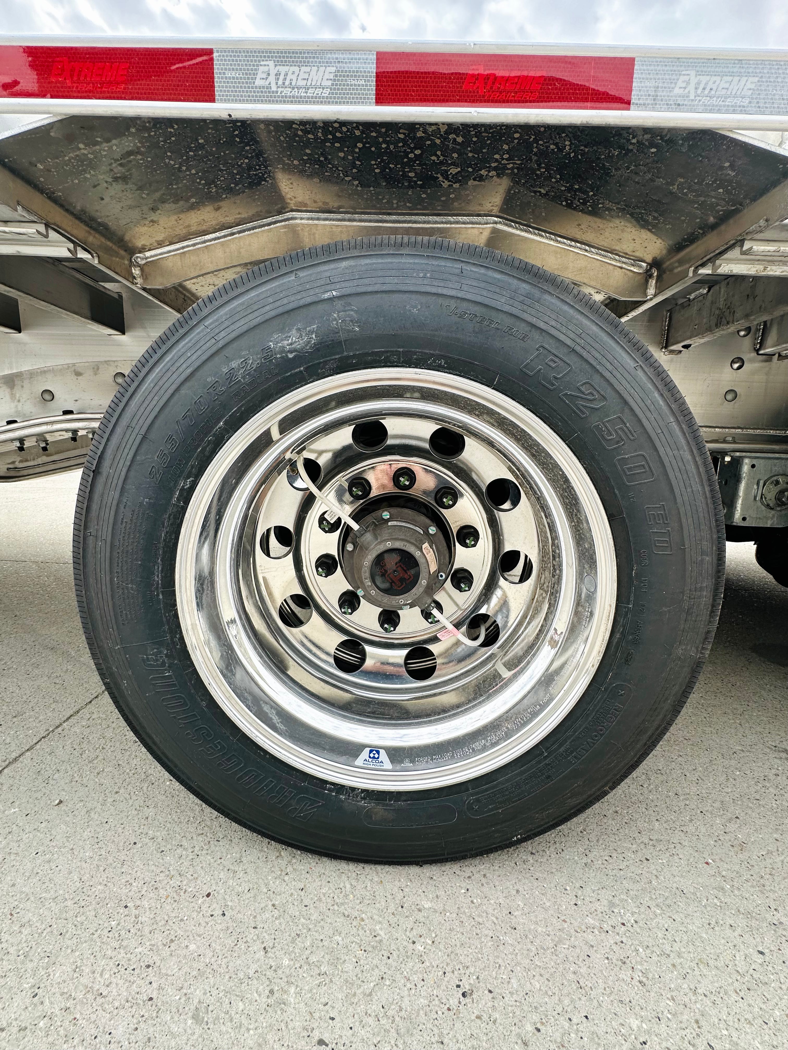 2026 Extreme XS70 Step Deck R22.5