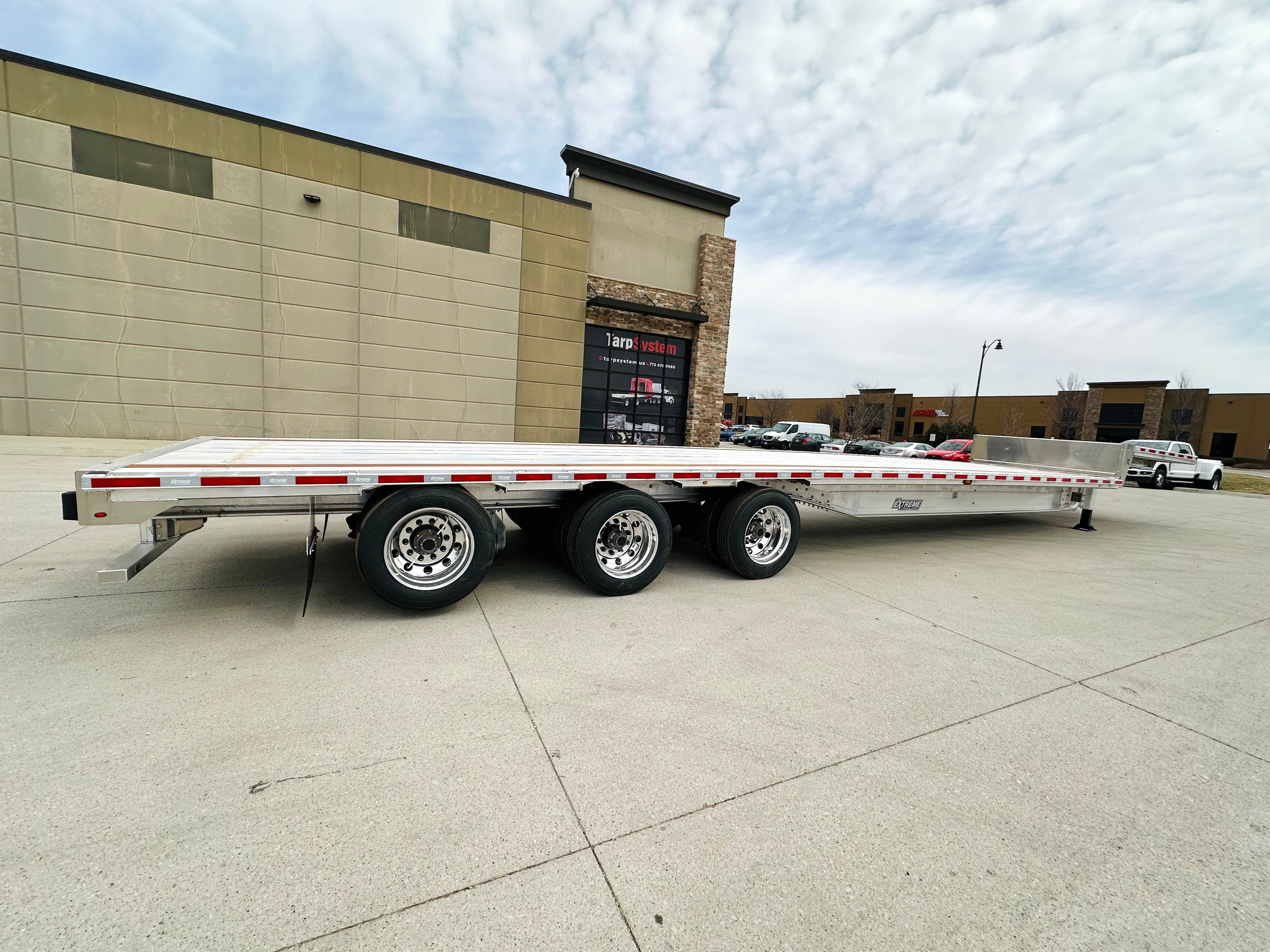 2026 Extreme XS70 Step Deck R22.5