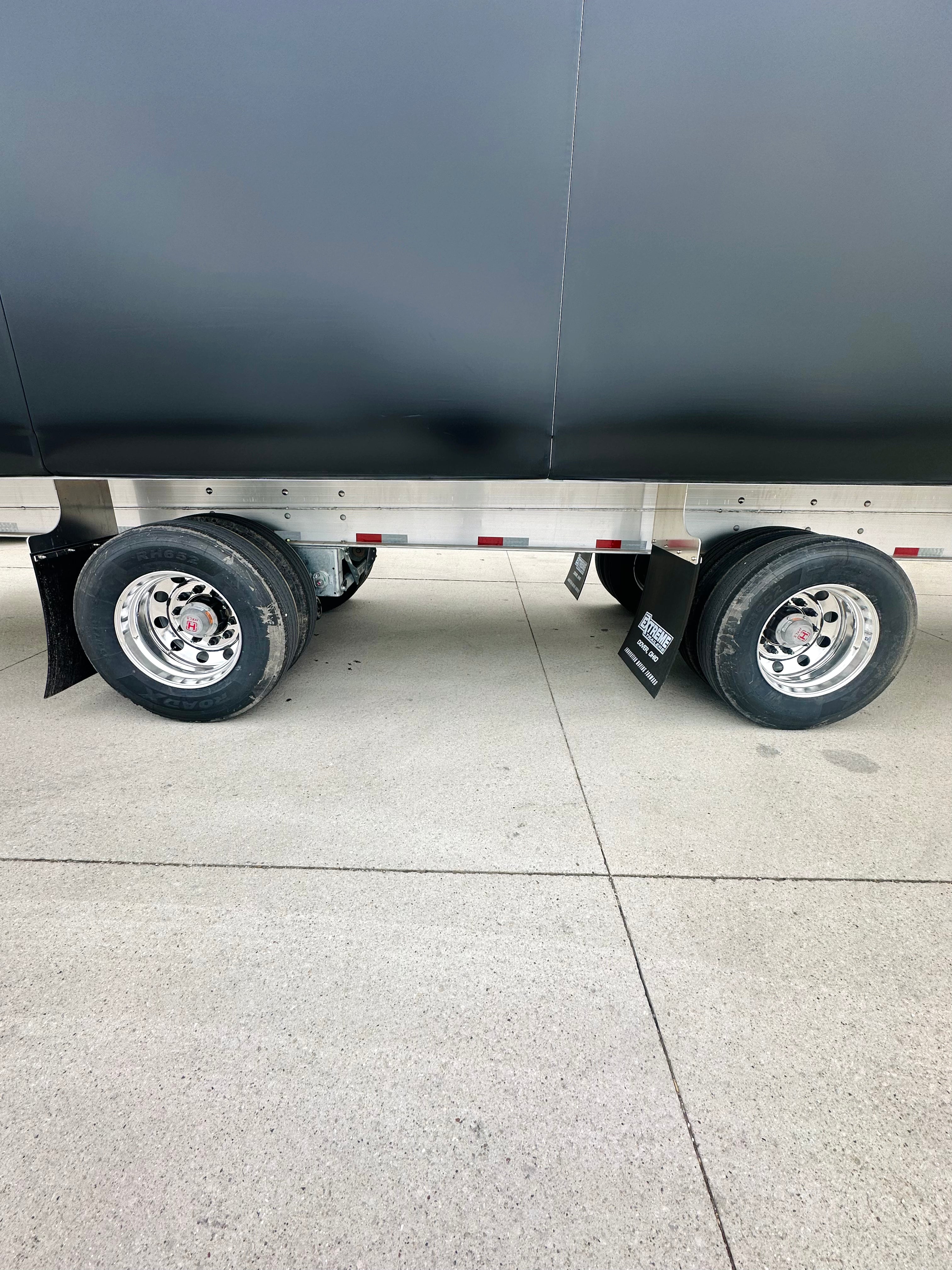 2026 Extreme XP55 Flatbed Fixed Axles Conestoga TarpStop