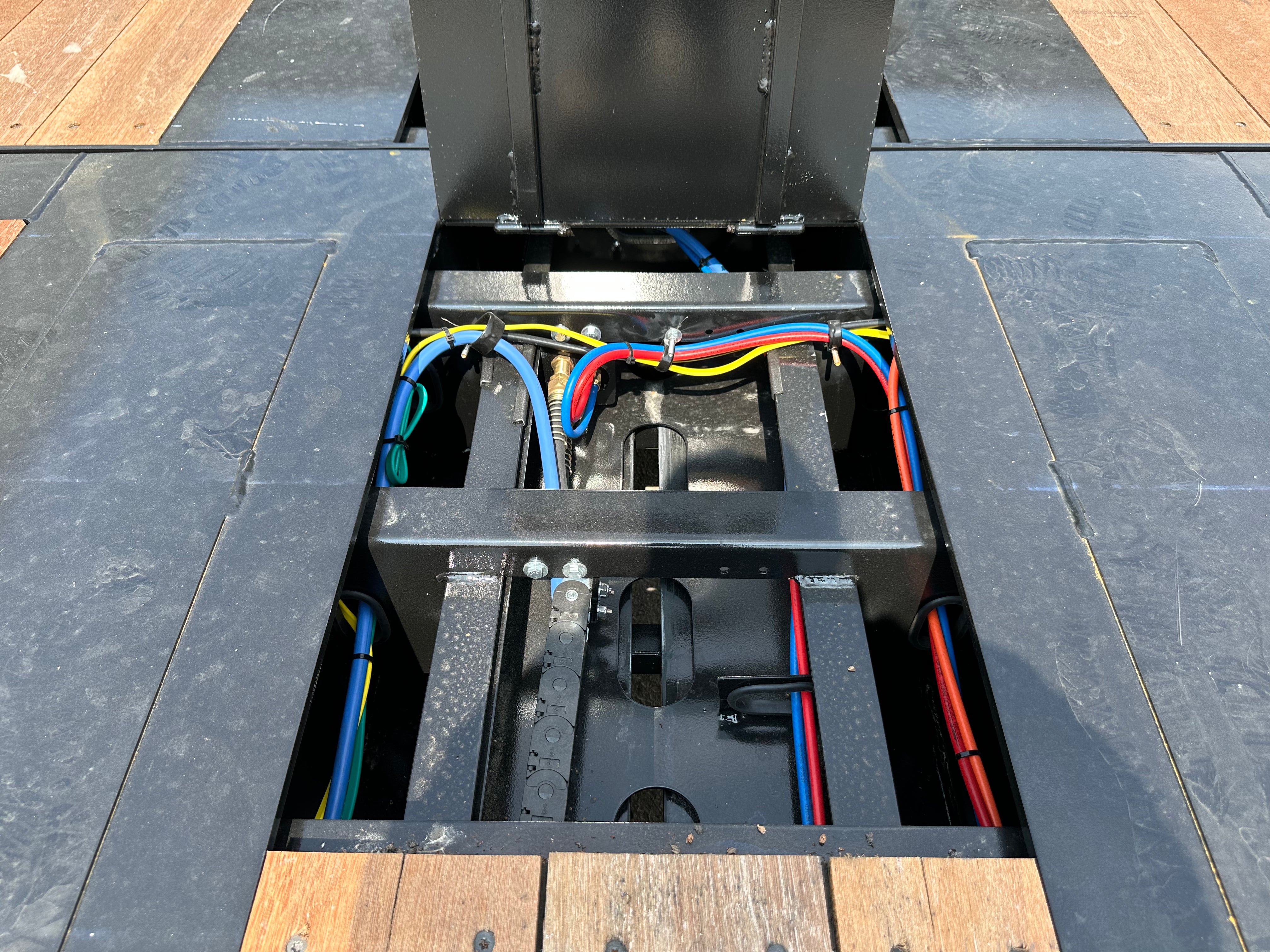 2027 XL 90 HDE Defender Route One Trailers