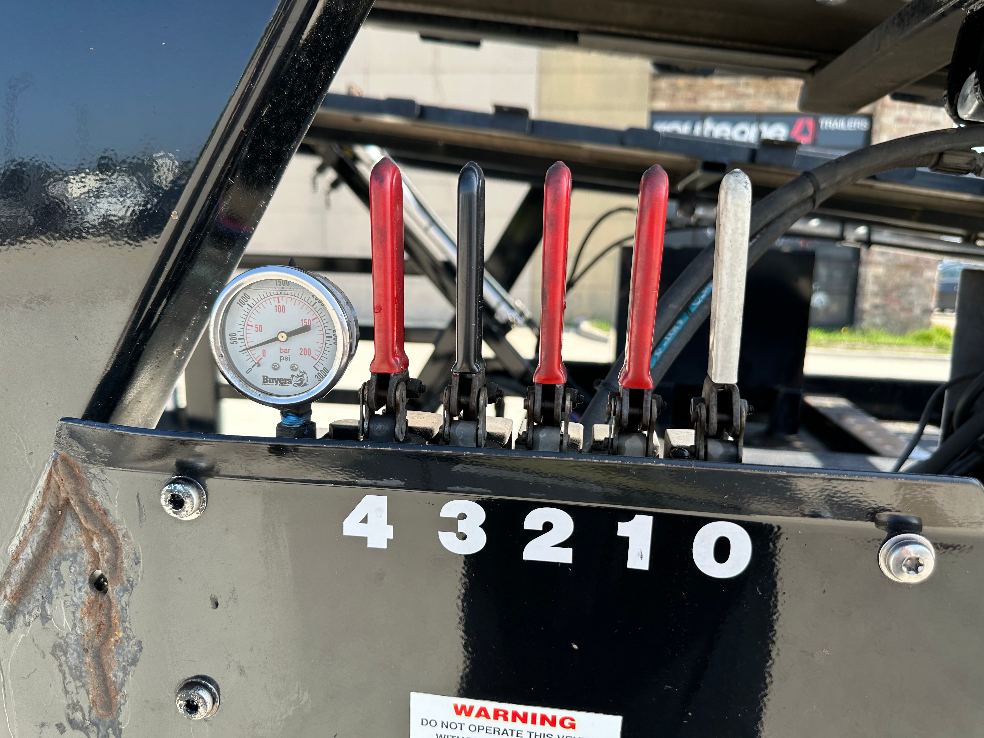 2023 Wally Mo H-7CC 7-Car Hauler Route One Trailers