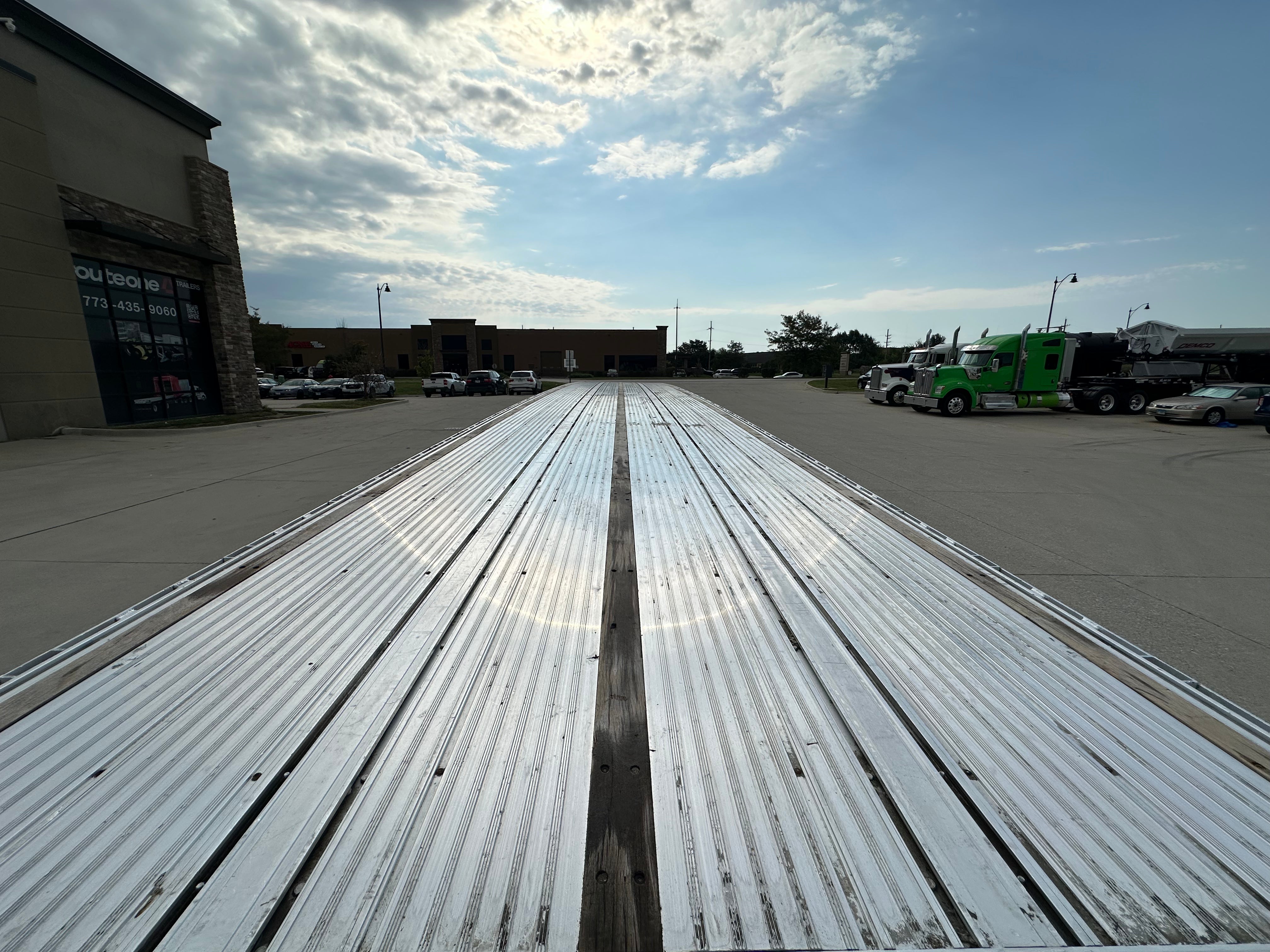 2024 Reitnouer Maxmiser Flatbed Route One Trailers