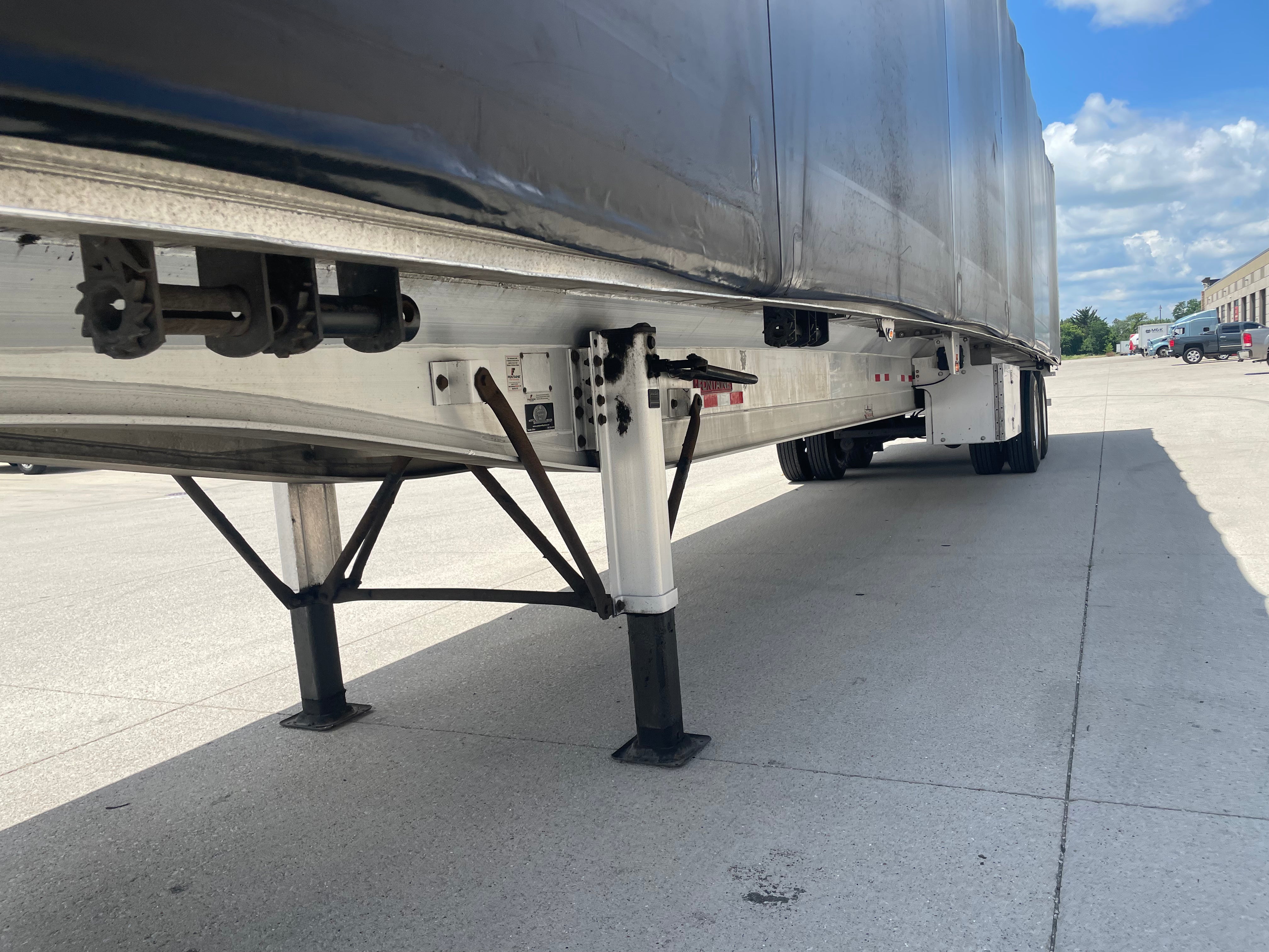 2016 Fontaine Flatbed Conestoga 53'