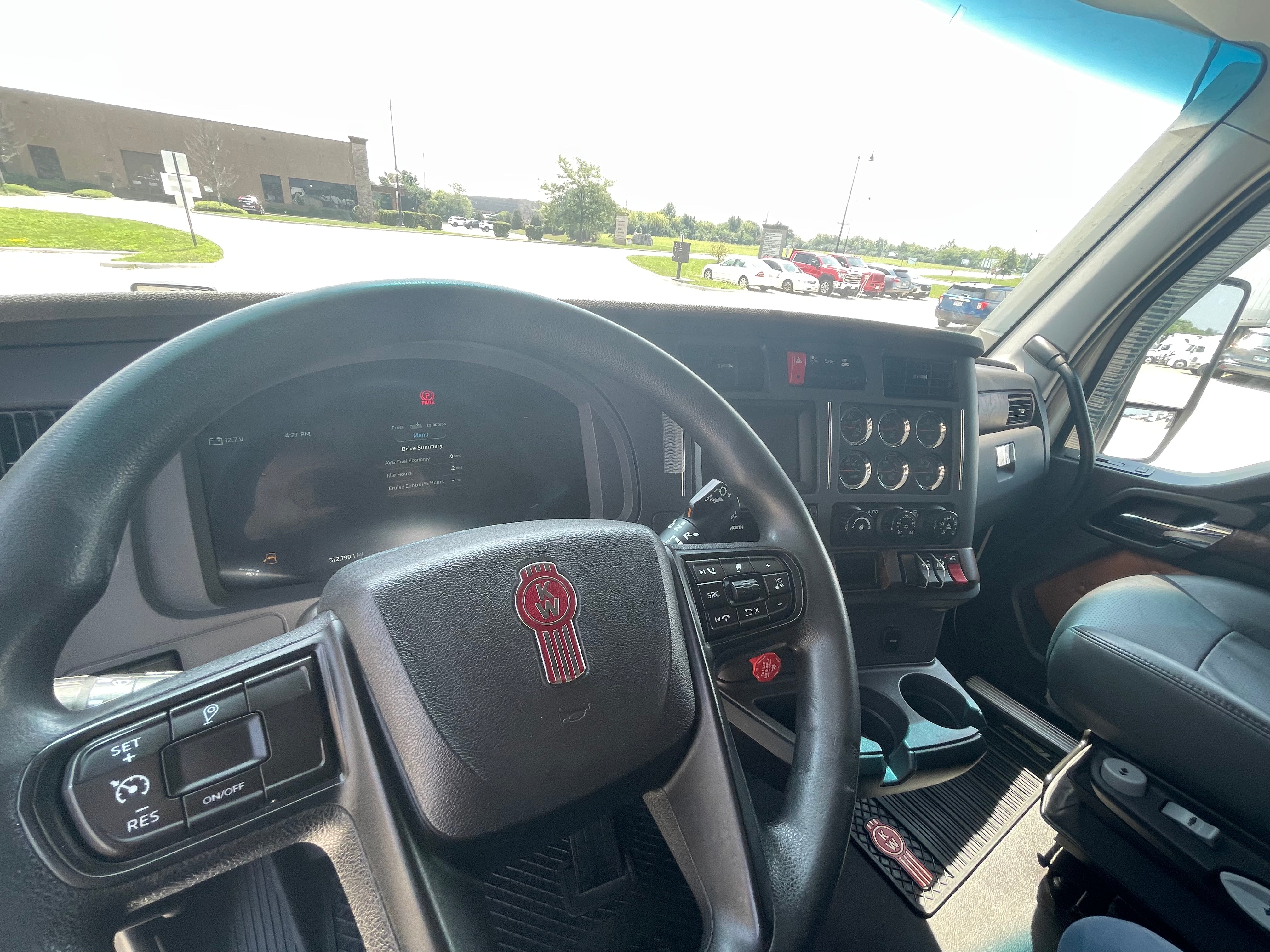 2022 Kenworth T680