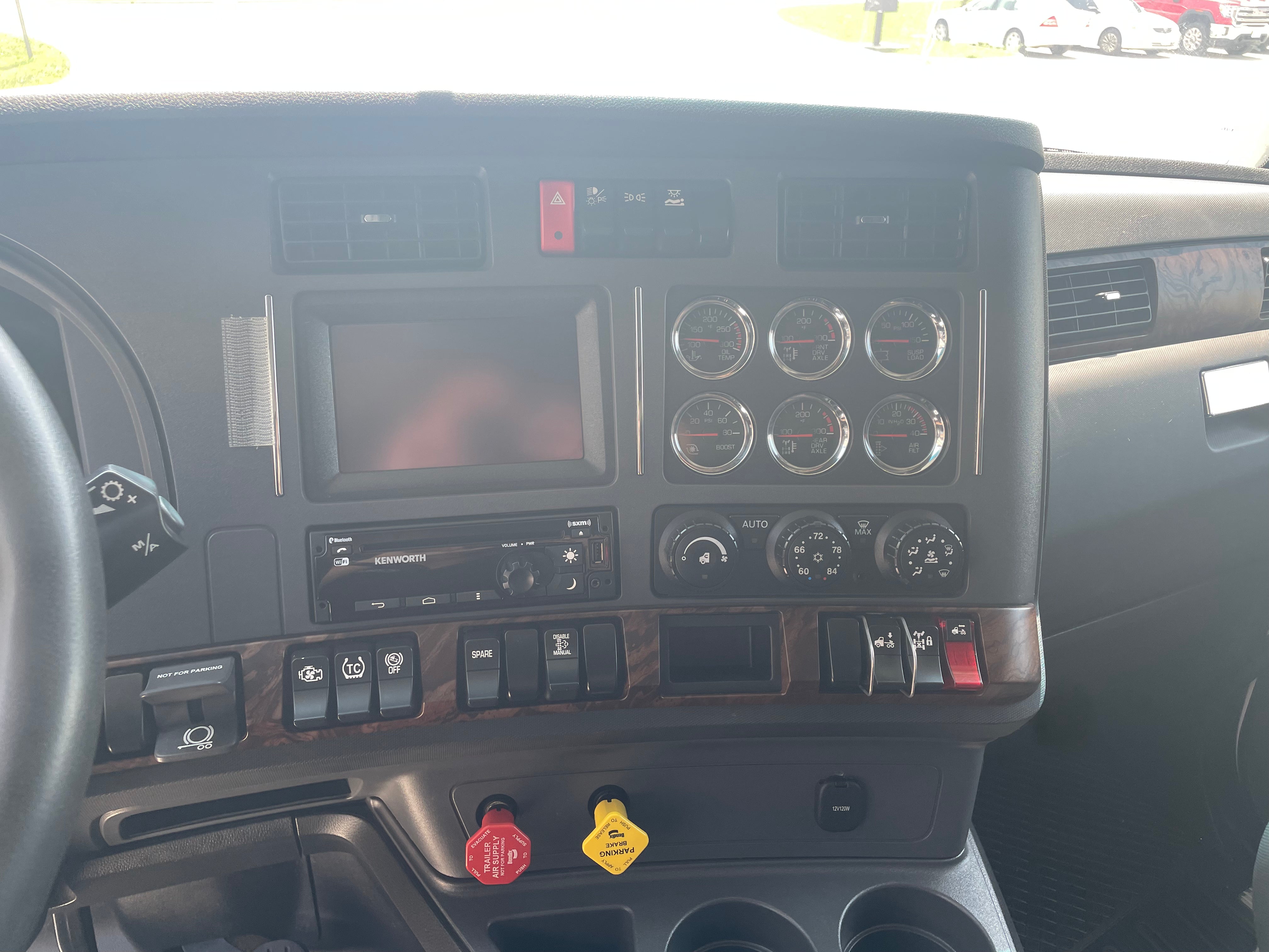 2022 Kenworth T680