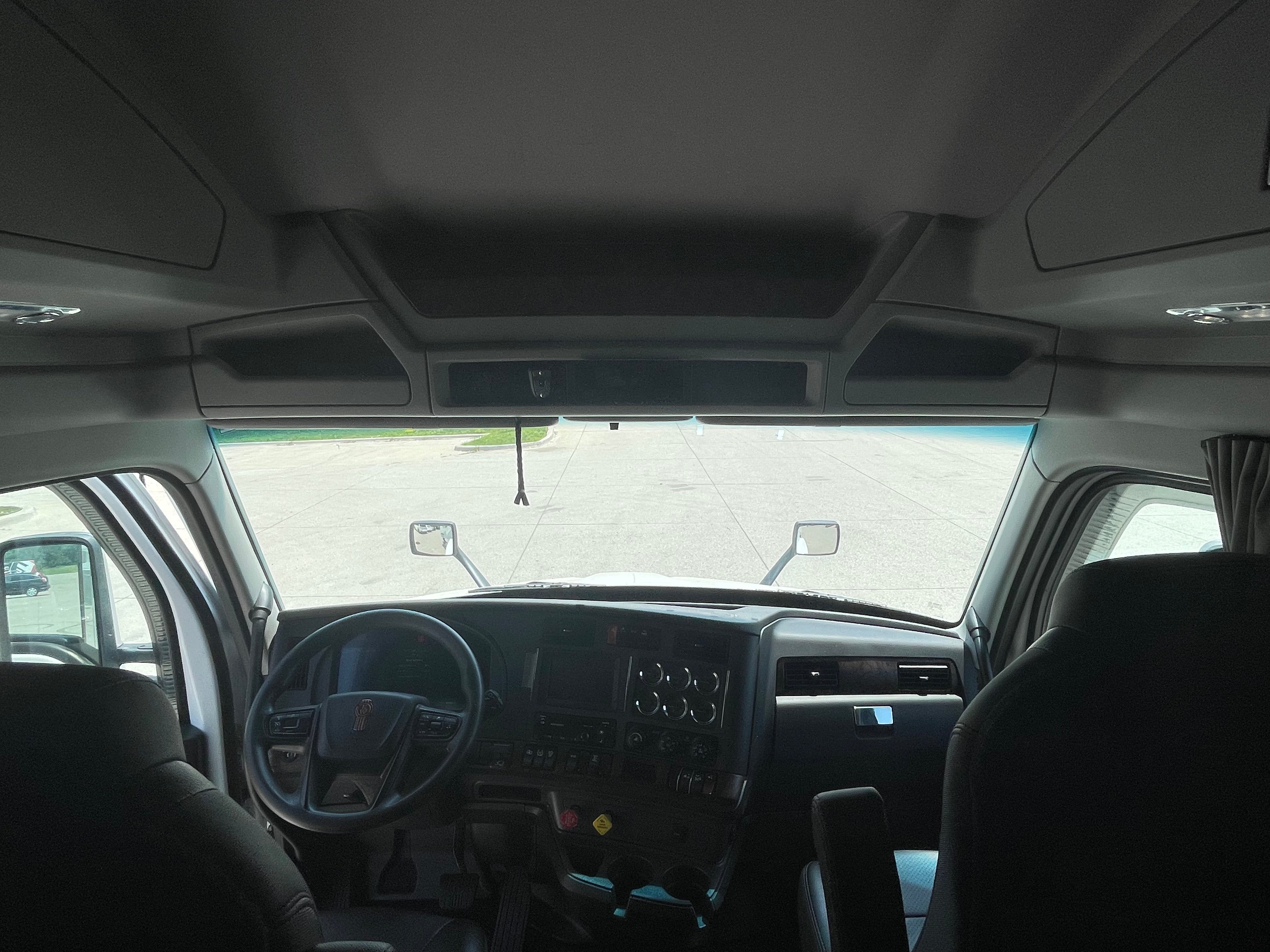 2022 Kenworth T680