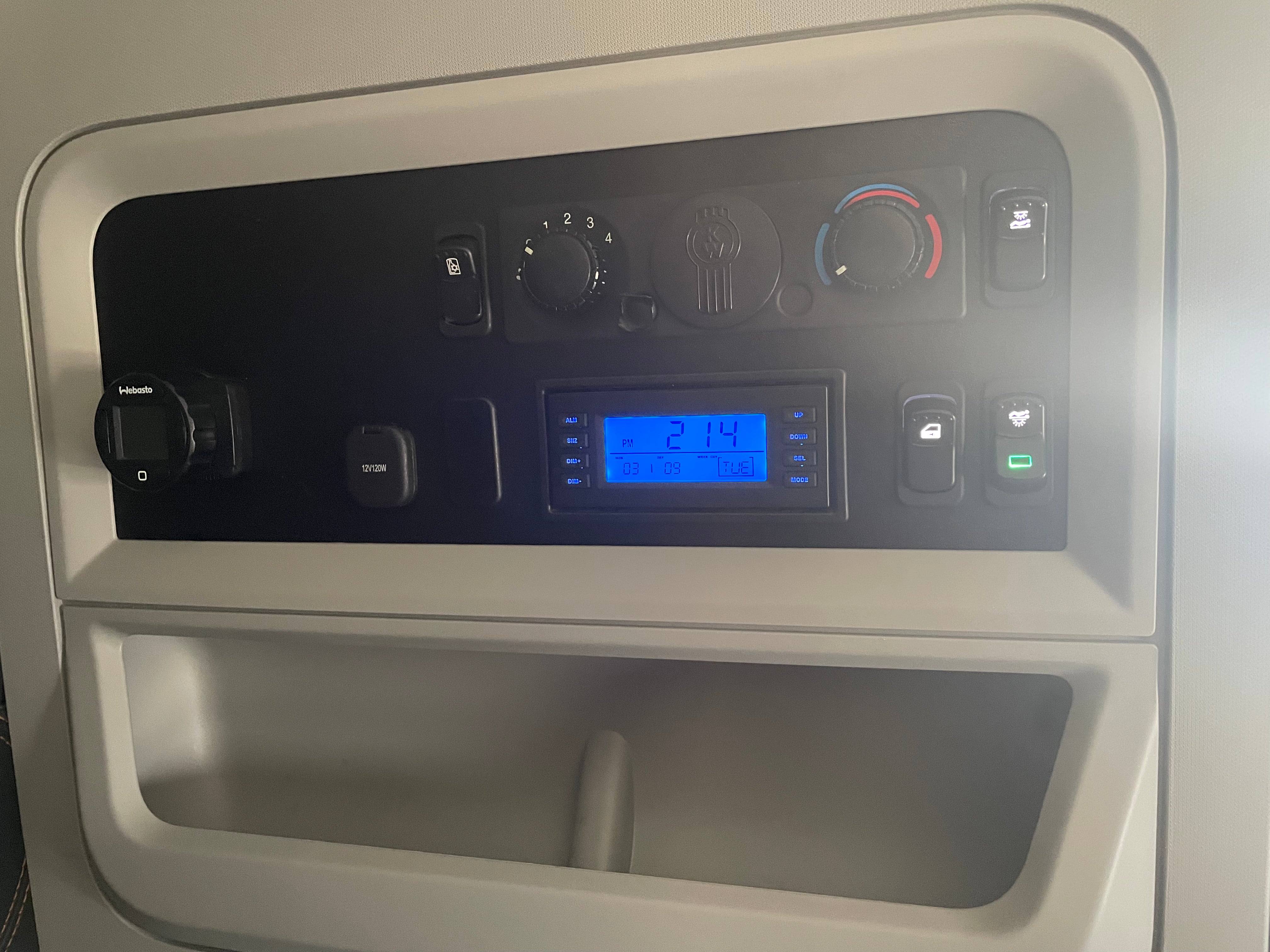 2022 Kenworth T680