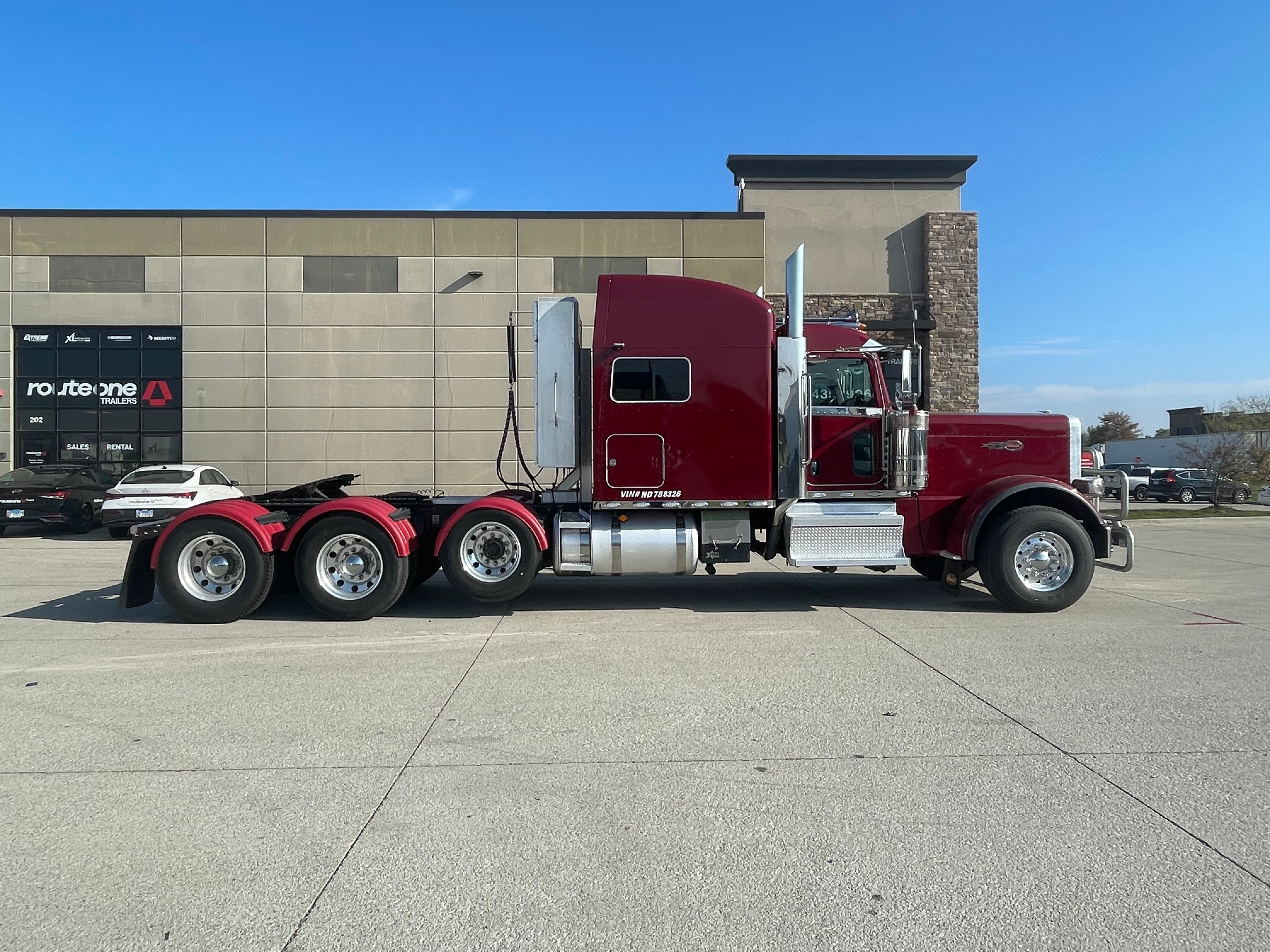 2022 Peterbilt 389