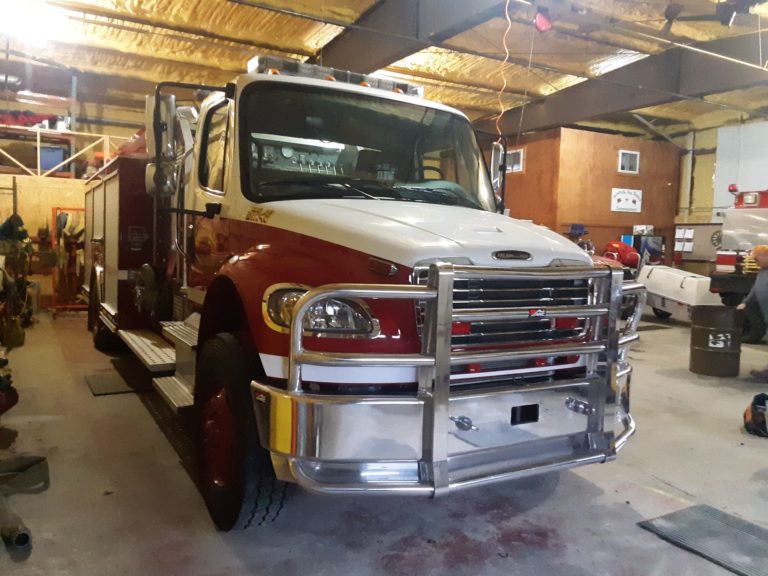 Freightliner M2 (Raised Cab) 100/106, 2003-2007