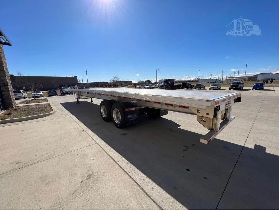 2025 EXTREME STANDARD FLATBED XP55