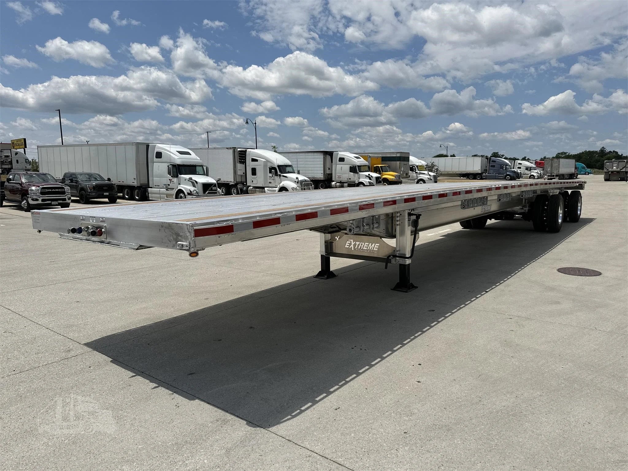 2026 Extreme XP55 Low Profile Flatbed Premium
